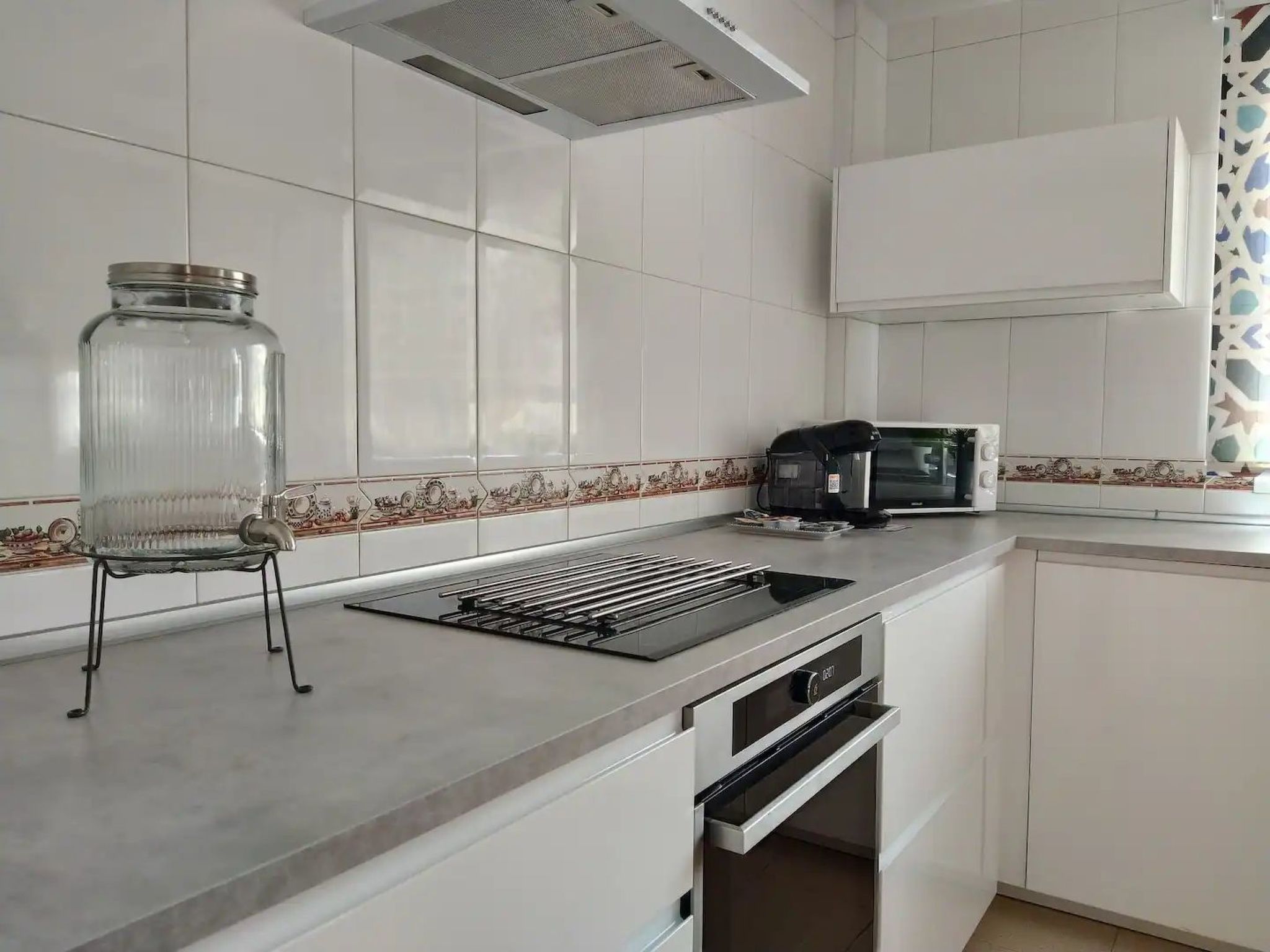 Helles Haus mit Aussicht und privatem Pool-Image-tags.info