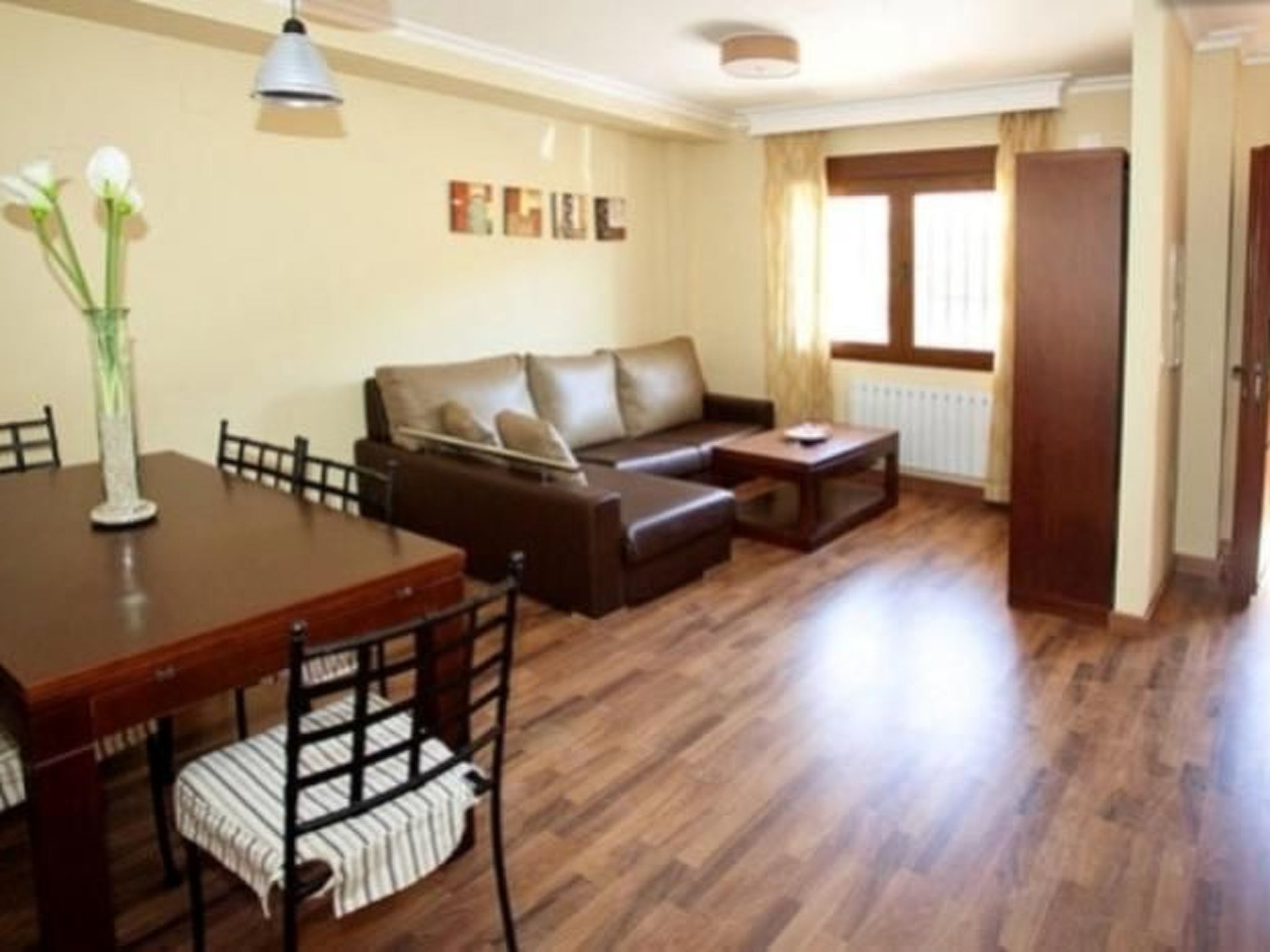 "Casa Rural Las Eras".-Binnen