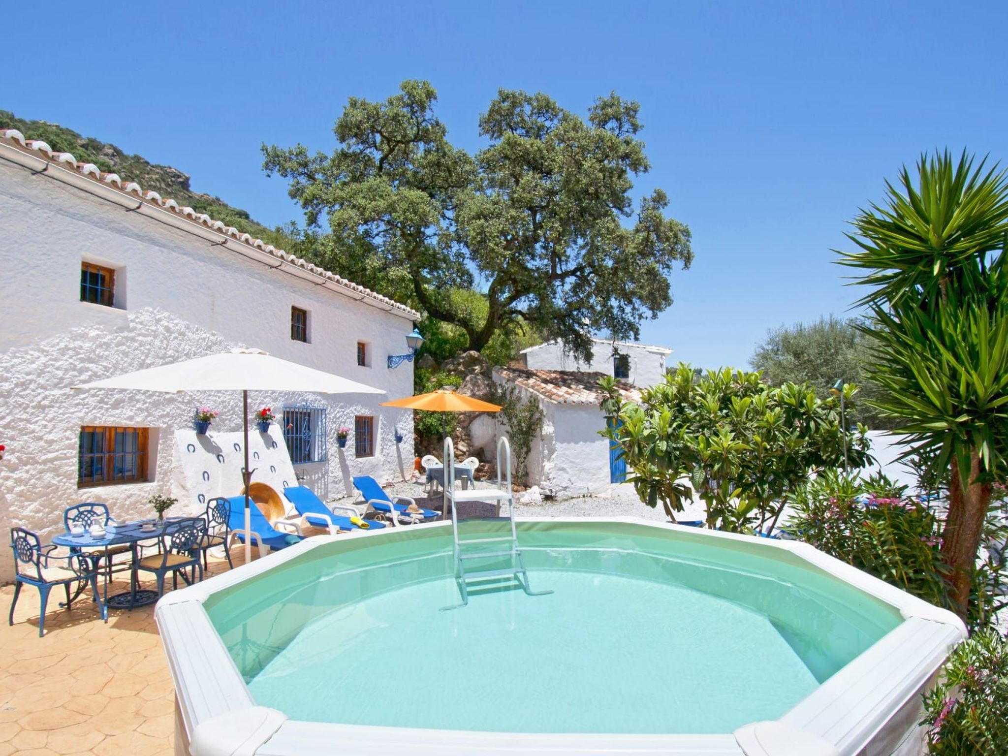 Villa La Zorzalera mit Tauchbecken, Wifi, Klimaanlage-Binnen