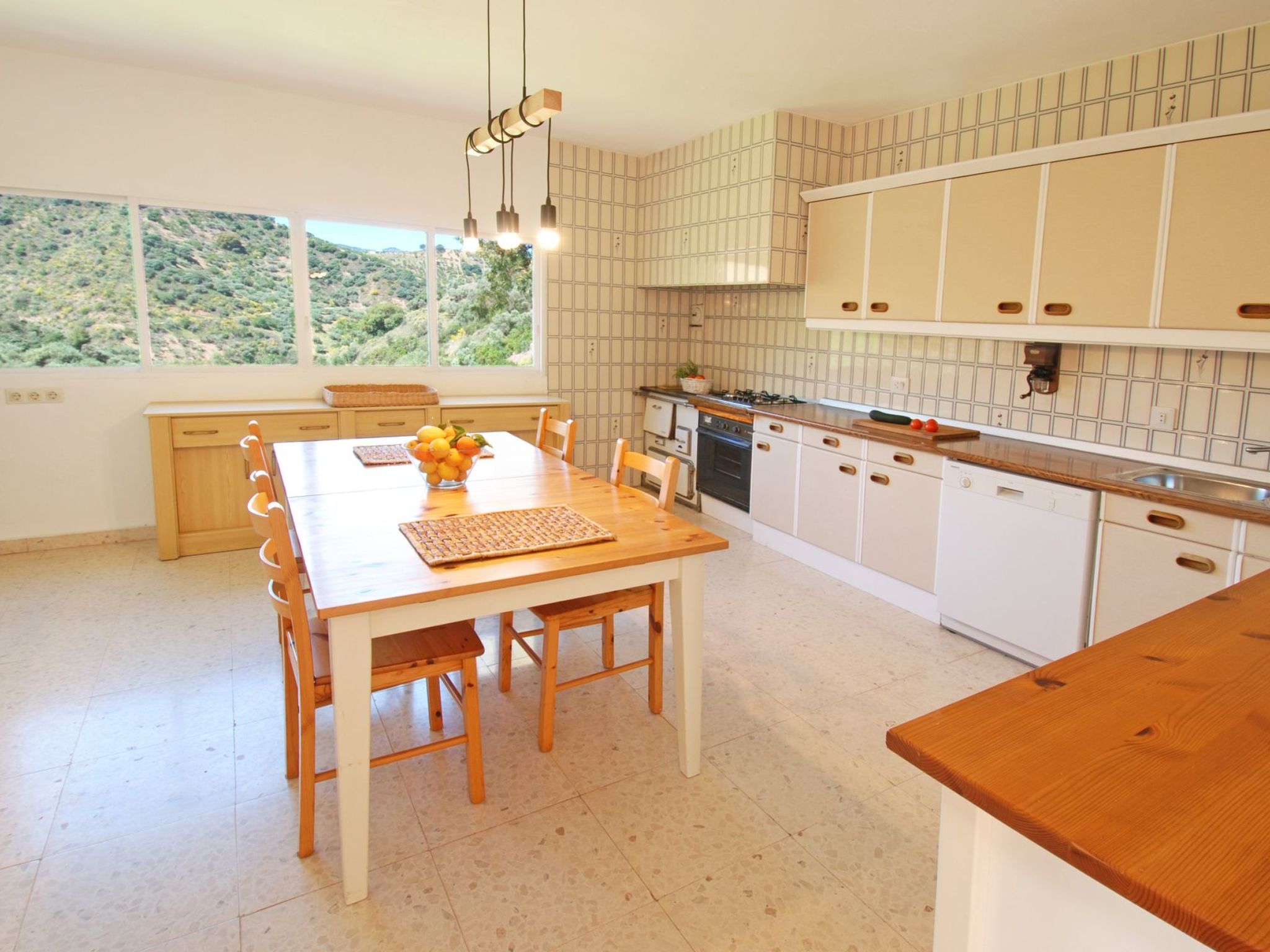 Villa La Zorzalera mit Tauchbecken, Wifi, Klimaanlage-Binnen