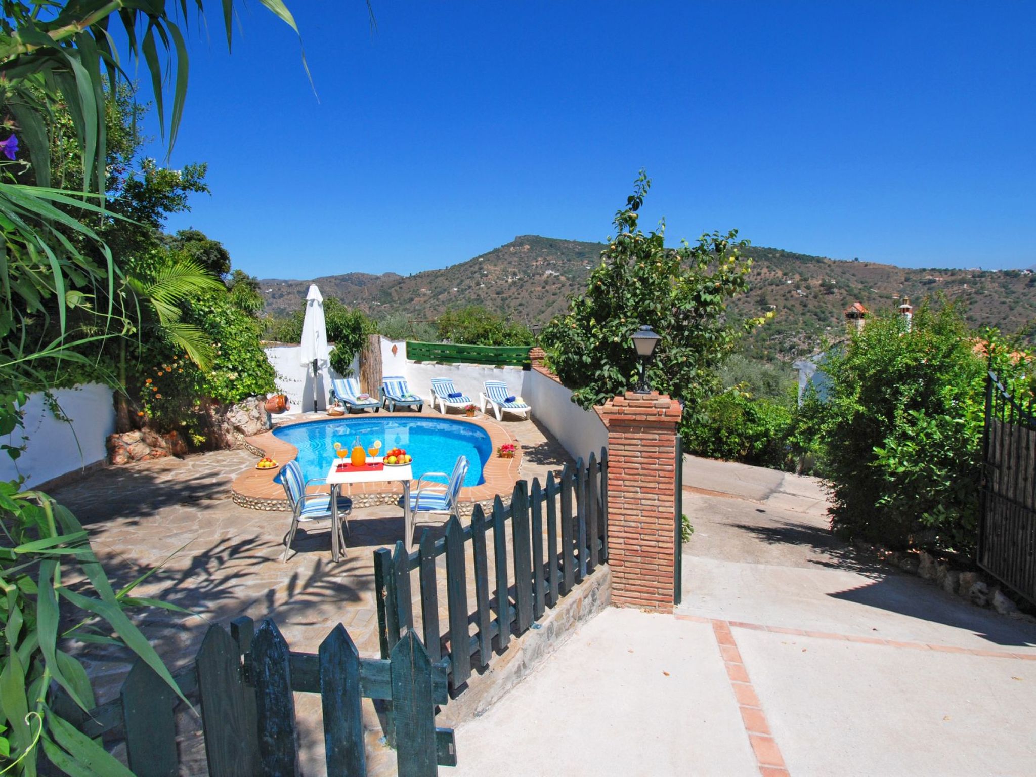 Schönes Landhaus mit Pool, Klimaanlage, Privatsphäre.-Binnen