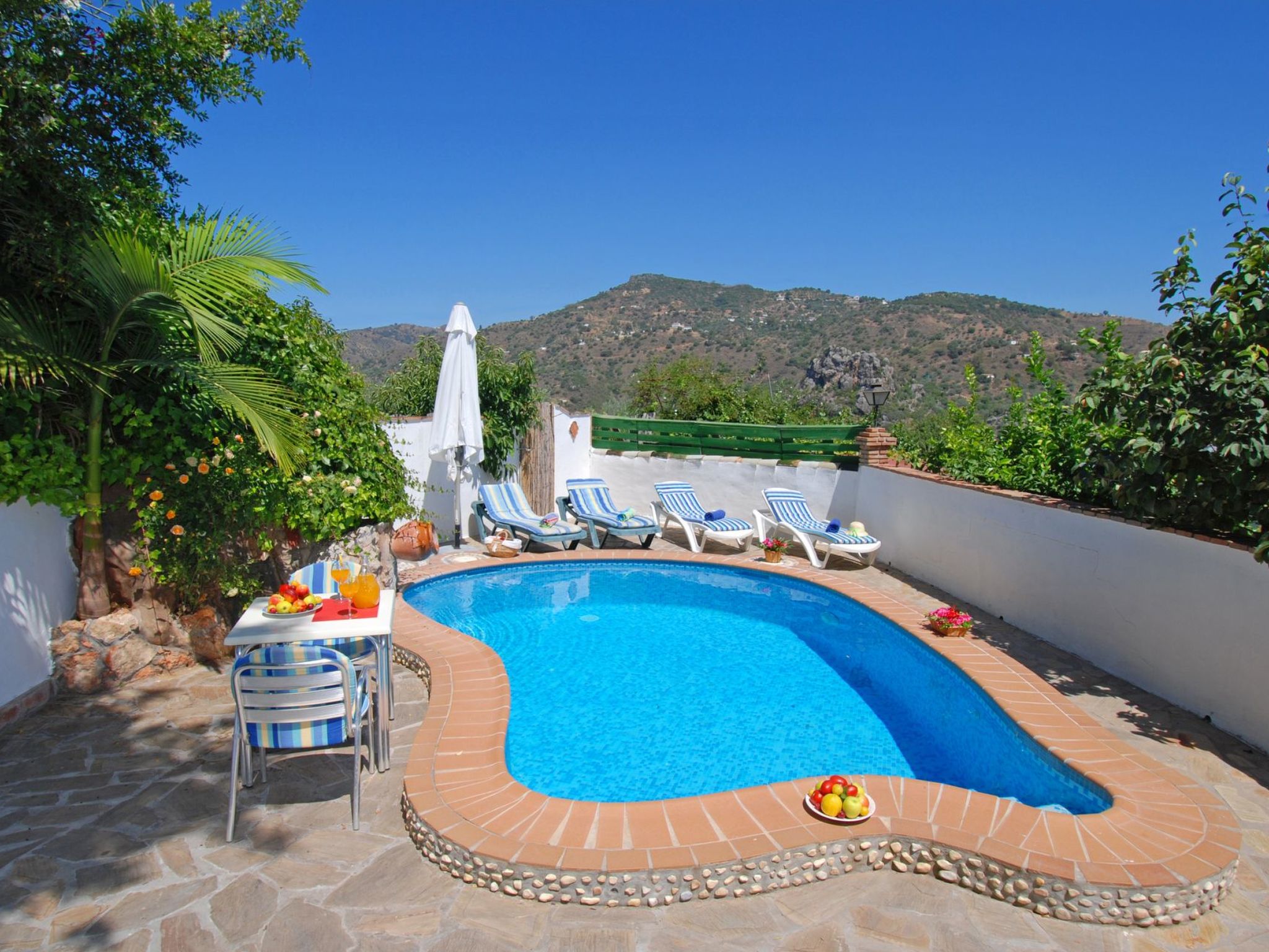 Schönes Landhaus mit Pool, Klimaanlage, Privatsphäre.-Binnen