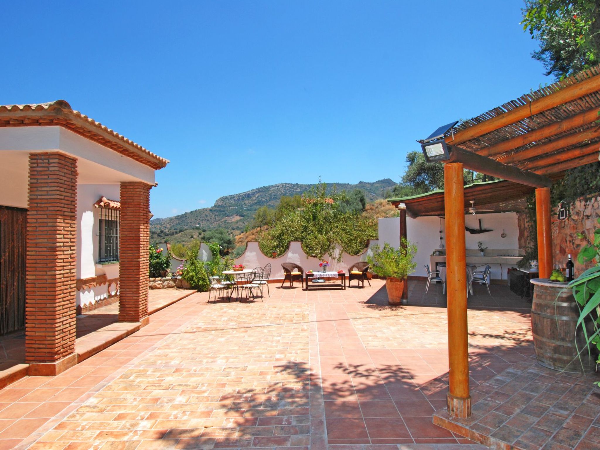 Schönes Landhaus mit Pool, Klimaanlage, Privatsphäre.-Binnen