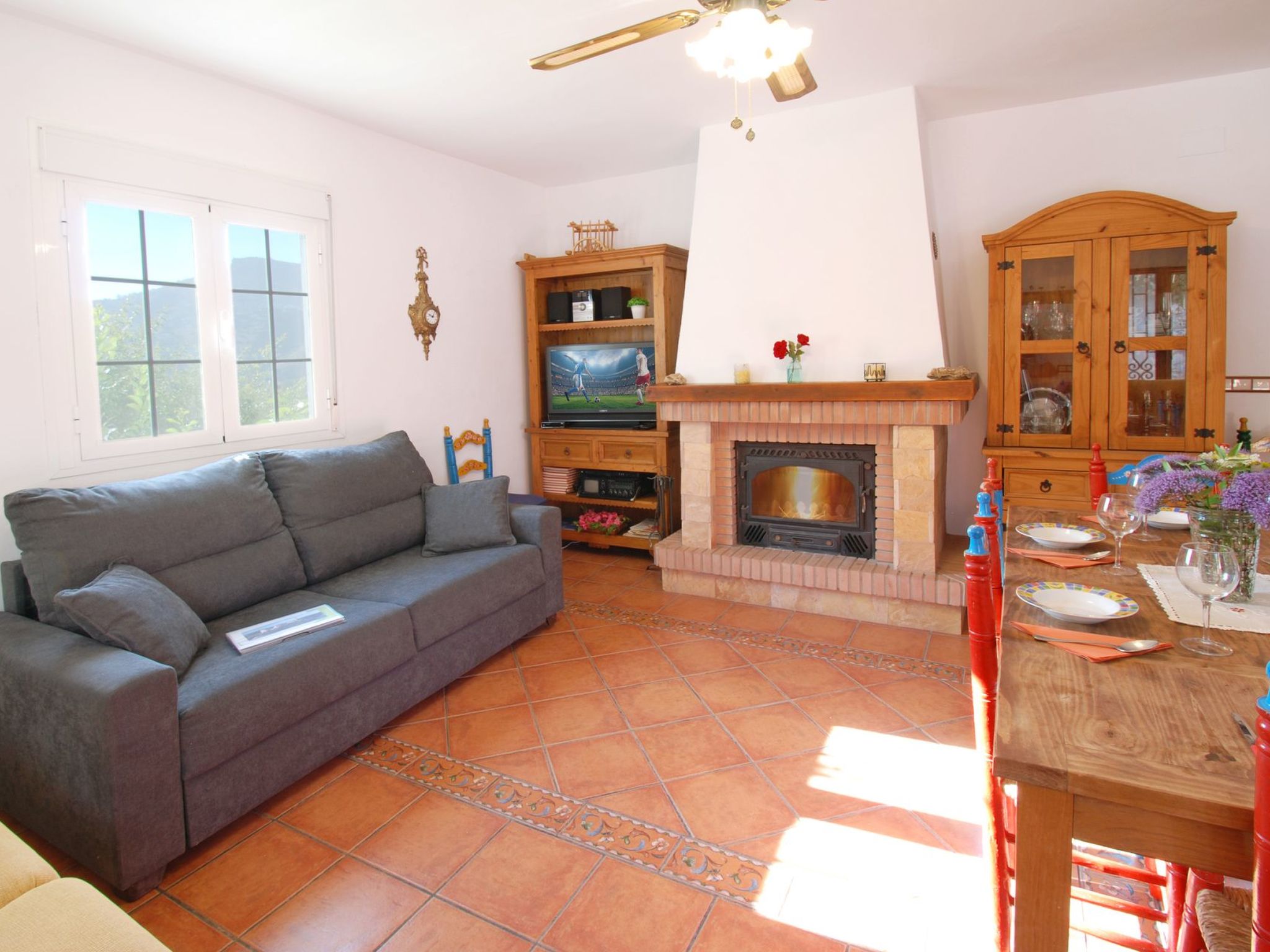 Schönes Landhaus mit Pool, Klimaanlage, Privatsphäre.-Binnen