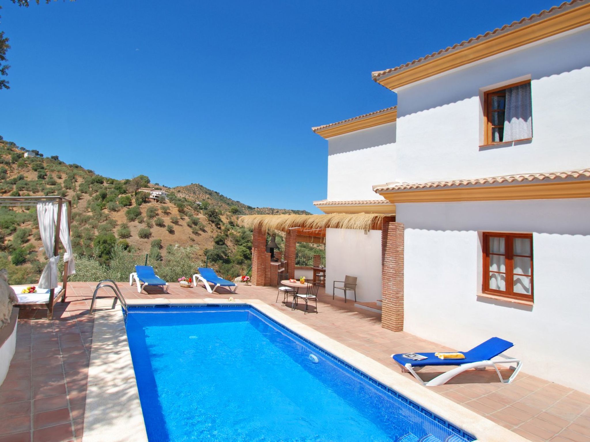 Villa Los Pinos, Beheizter Pool, Wifi, AC, BBQ-Image-tags.info