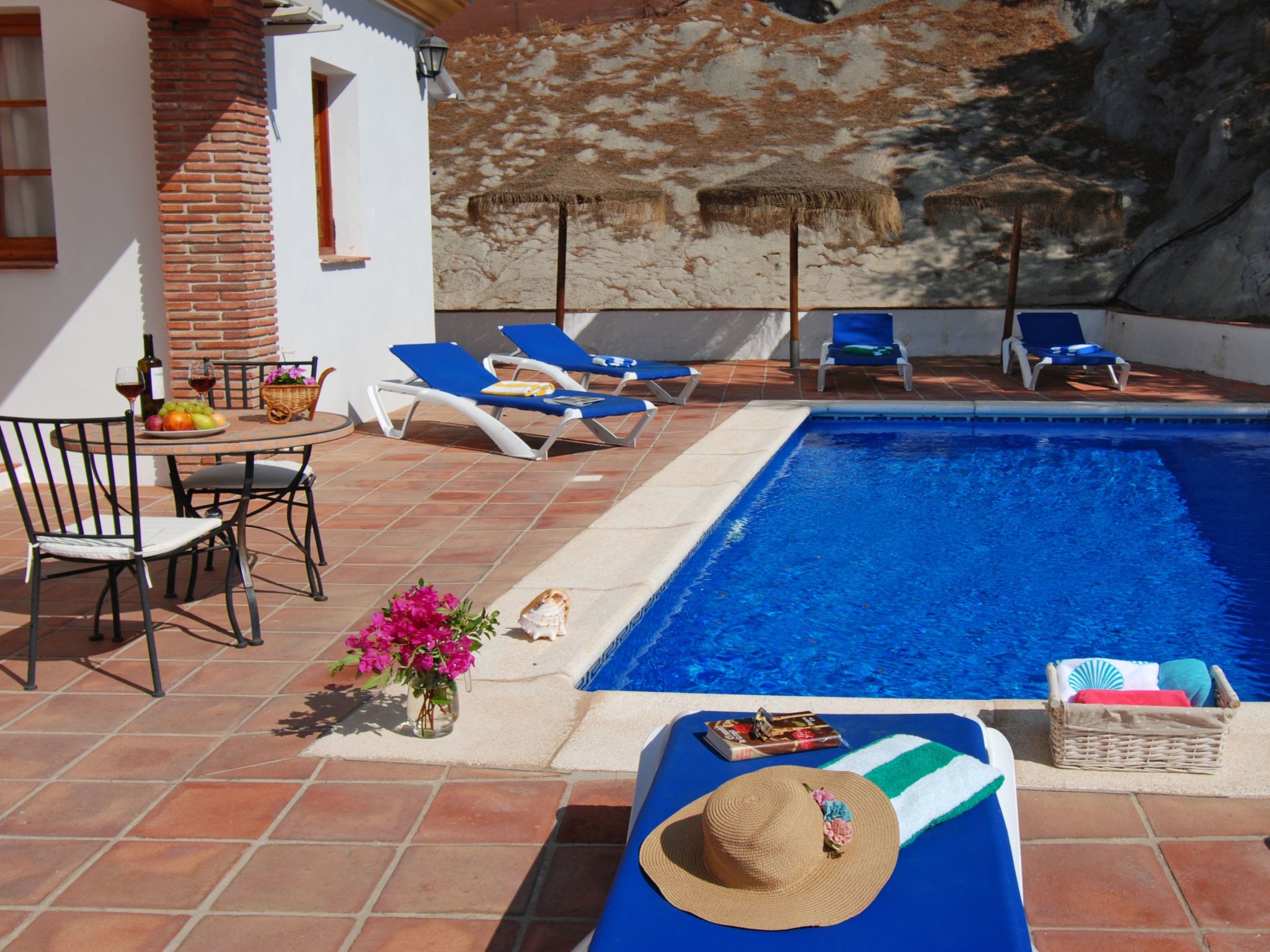 Villa Los Pinos, Beheizter Pool, Wifi, AC, BBQ-Image-tags.info