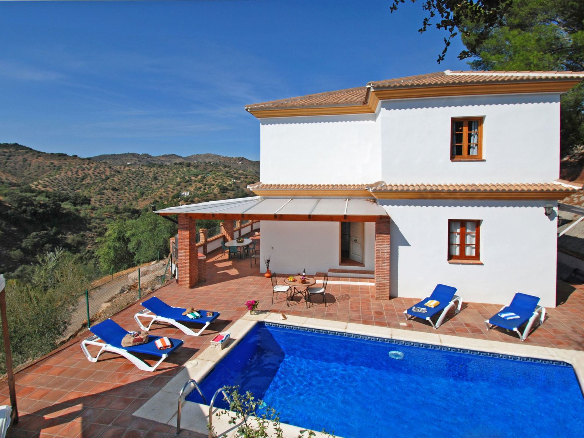 Villa Los Pinos, Beheizter Pool, Wifi, AC, BBQ-Buiten