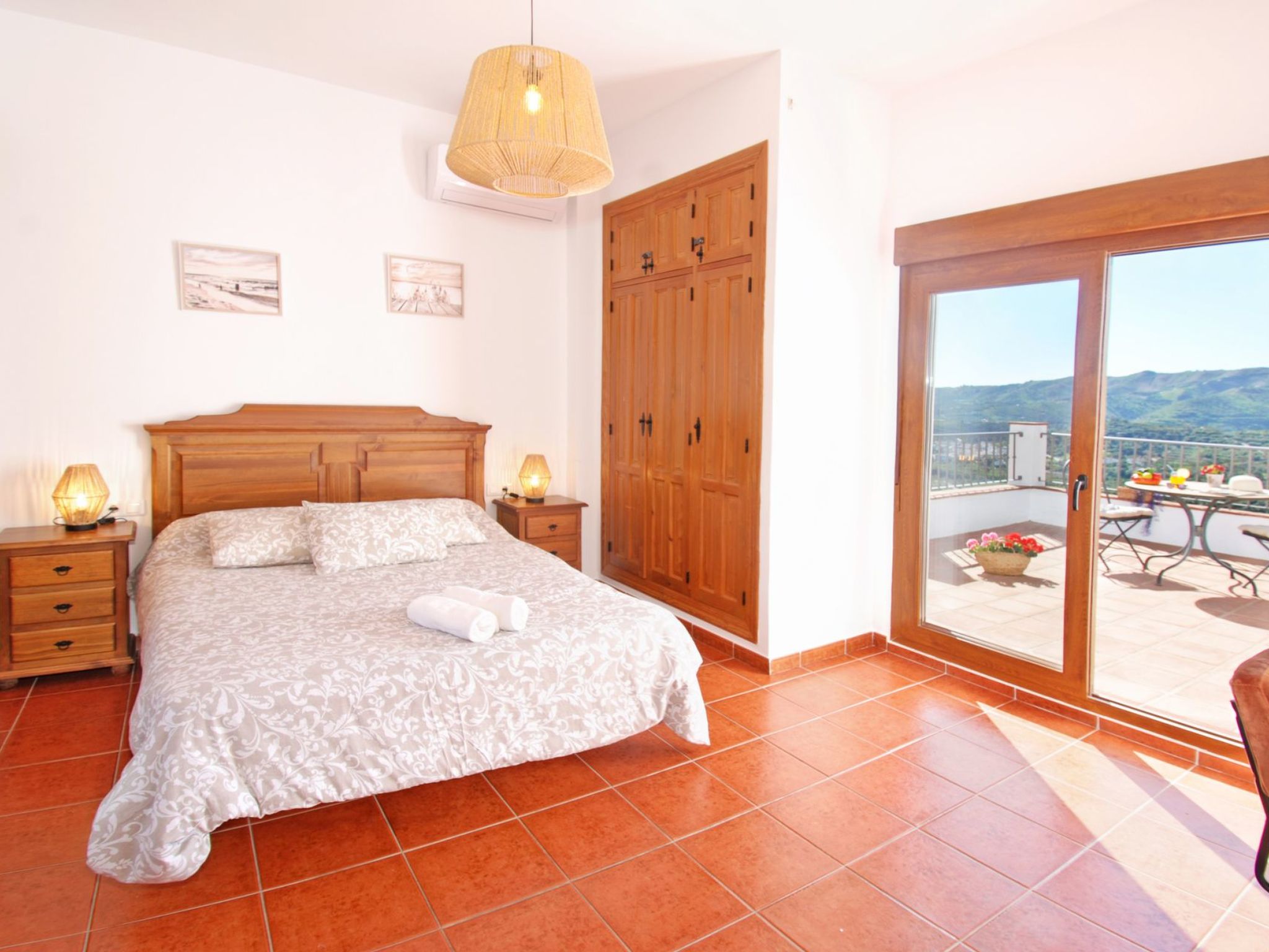 Villa Las Palomeras, Wifi, beheizter Pool, AC.-Image-tags.info