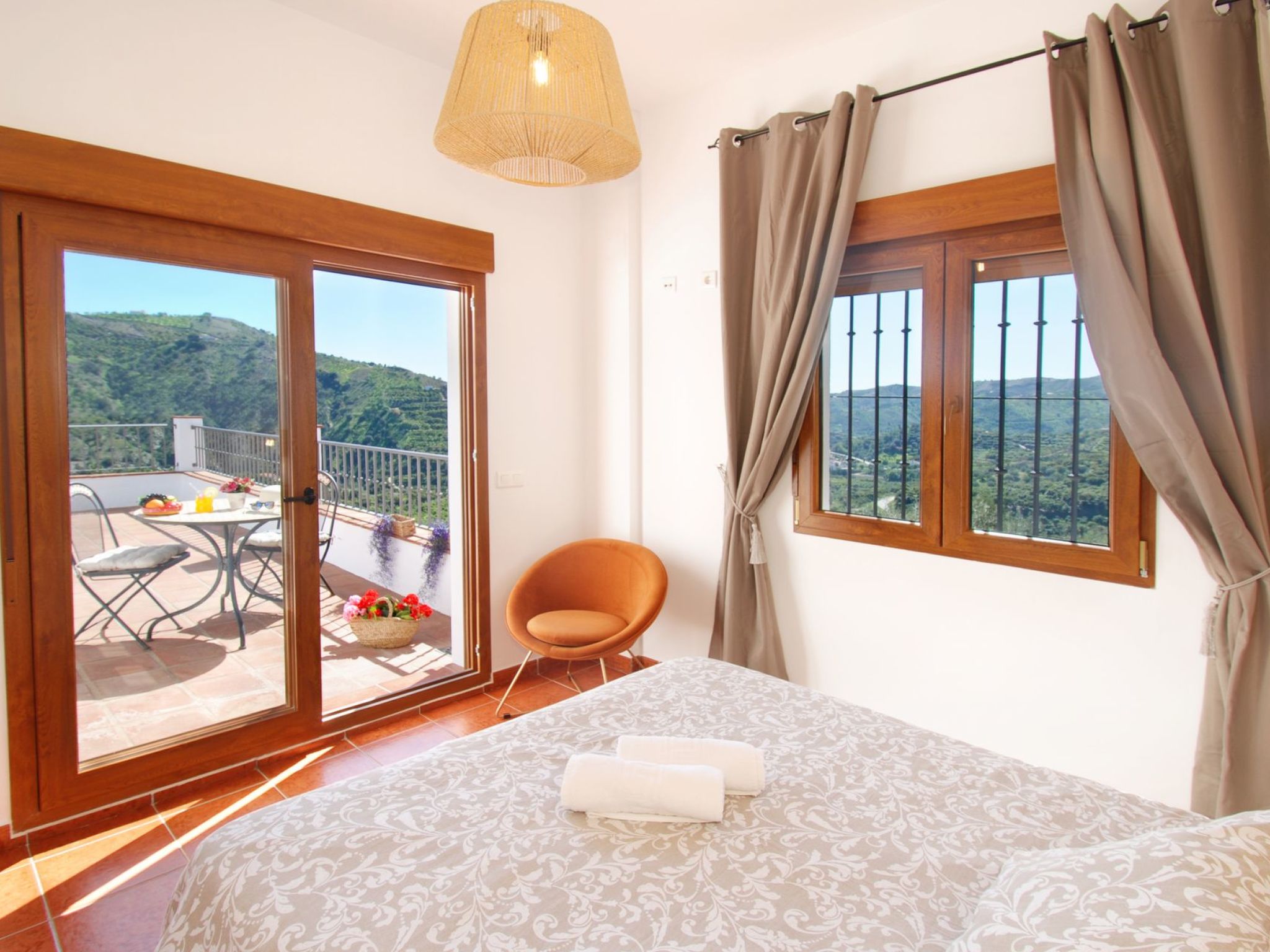 Villa Las Palomeras, Wifi, beheizter Pool, AC.-Image-tags.info