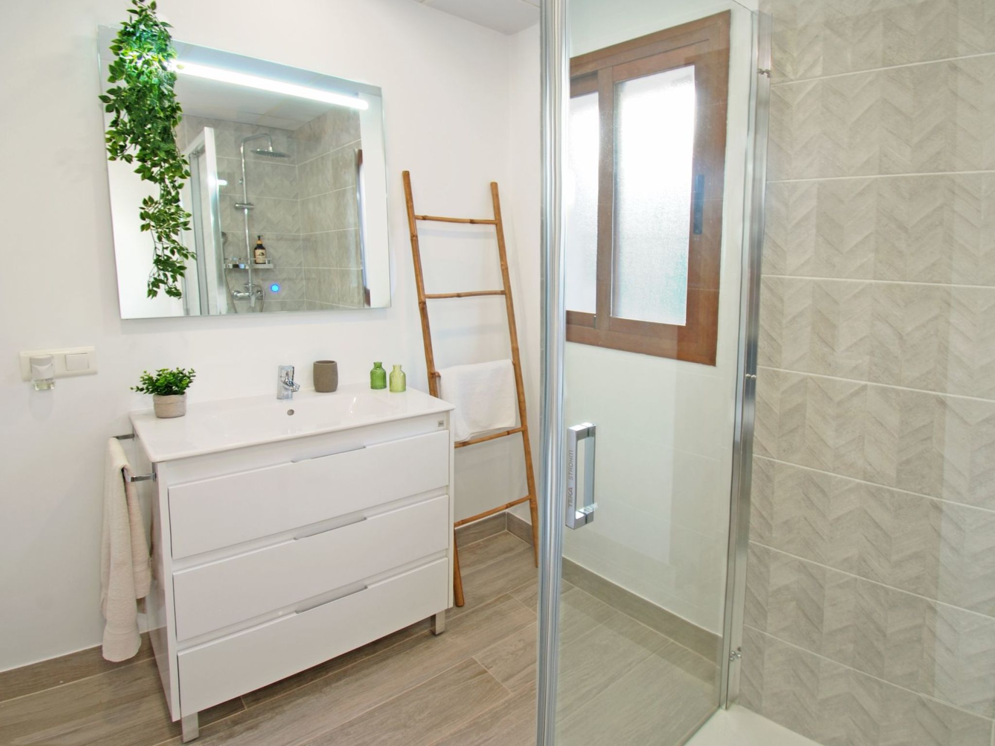 Villa Las Palomeras, Wifi, beheizter Pool, AC.-Image-tags.info