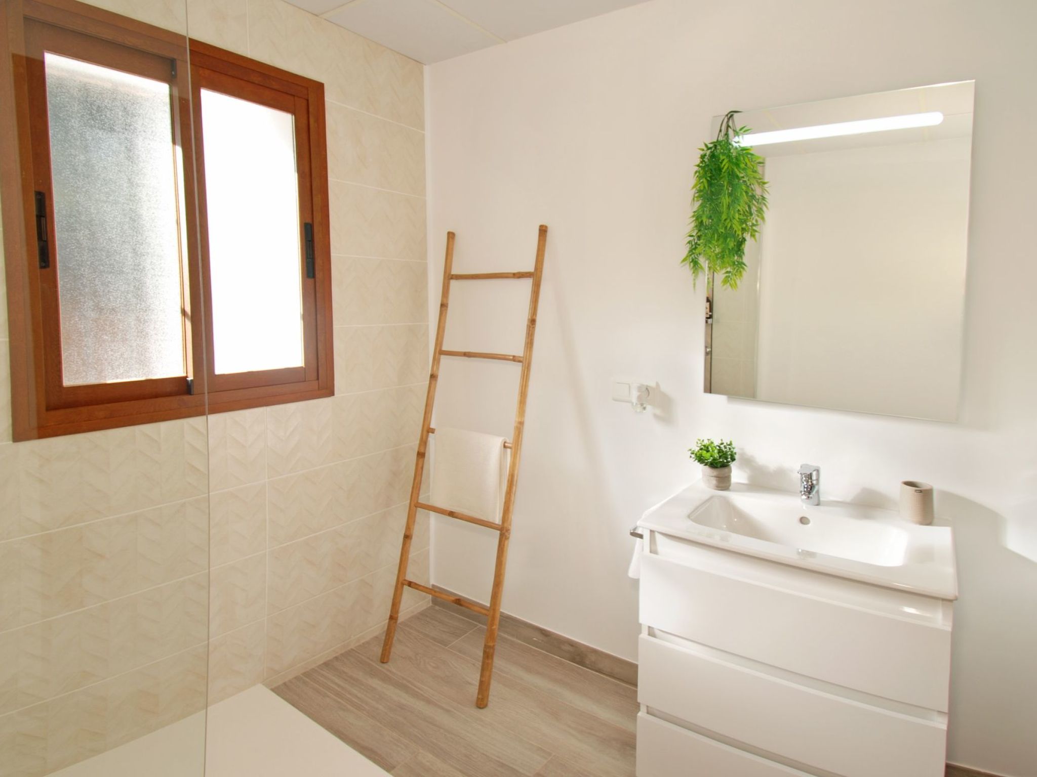 Villa Las Palomeras, Wifi, beheizter Pool, AC.-Image-tags.info