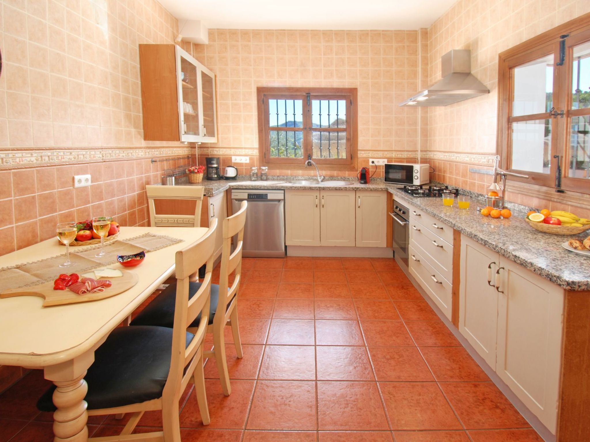 Villa Las Palomeras, Wifi, beheizter Pool, AC.-Image-tags.info