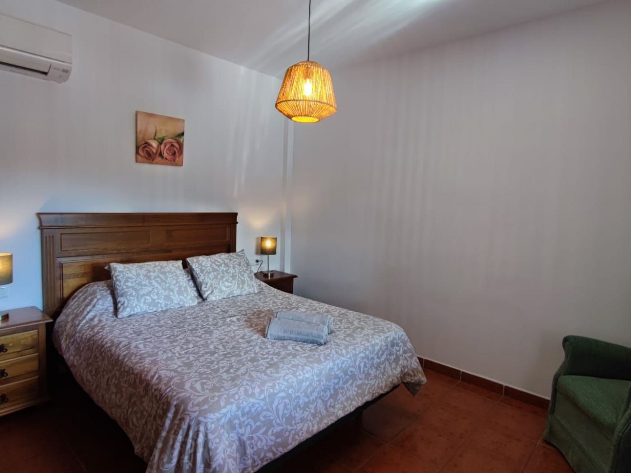 Torcal 1 Comares, Beheiztes Schwimmbad, Wechselstrom, 8 Pers-Image-tags.info