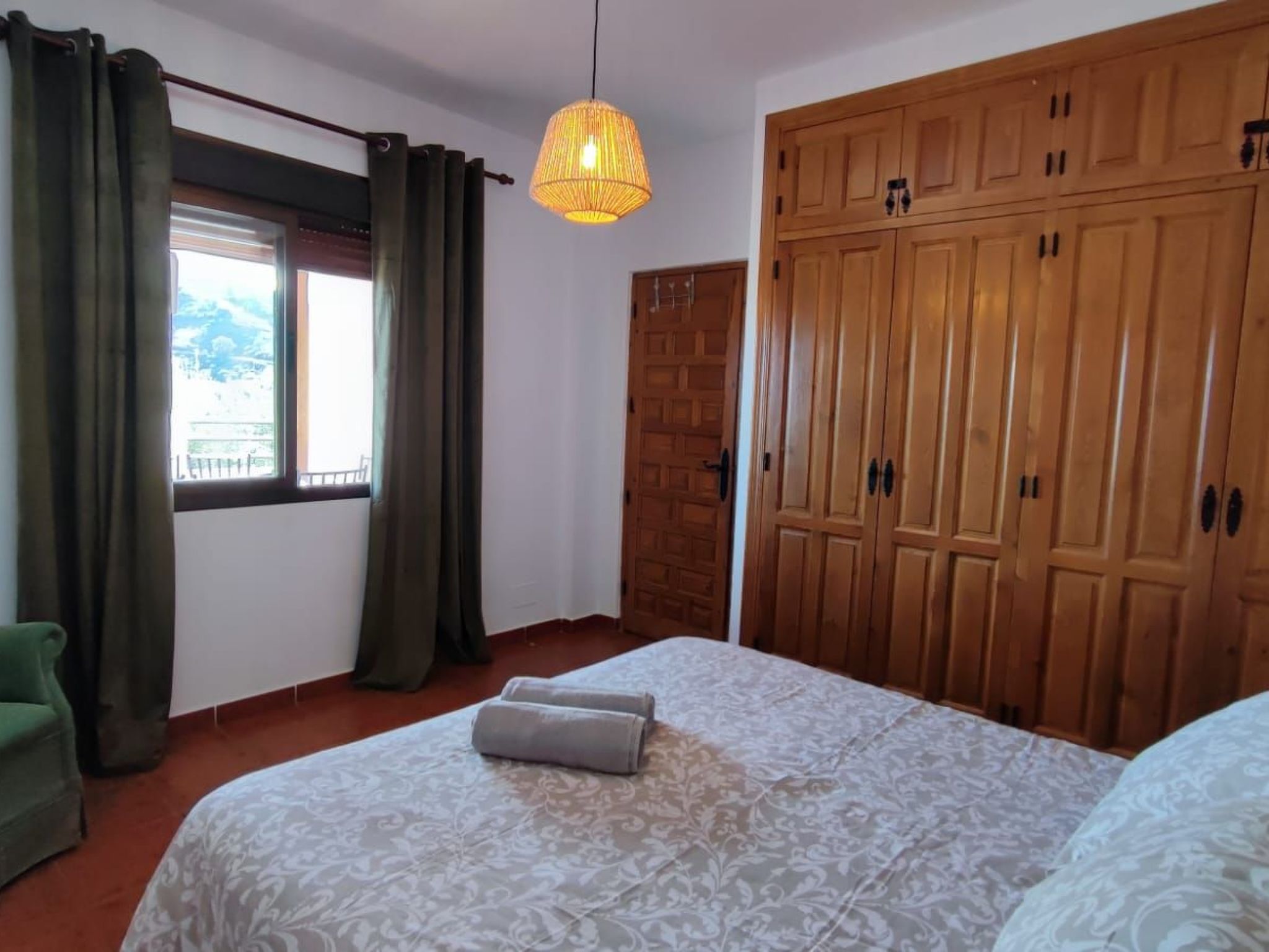 Torcal 1 Comares, Beheiztes Schwimmbad, Wechselstrom, 8 Pers-Image-tags.info