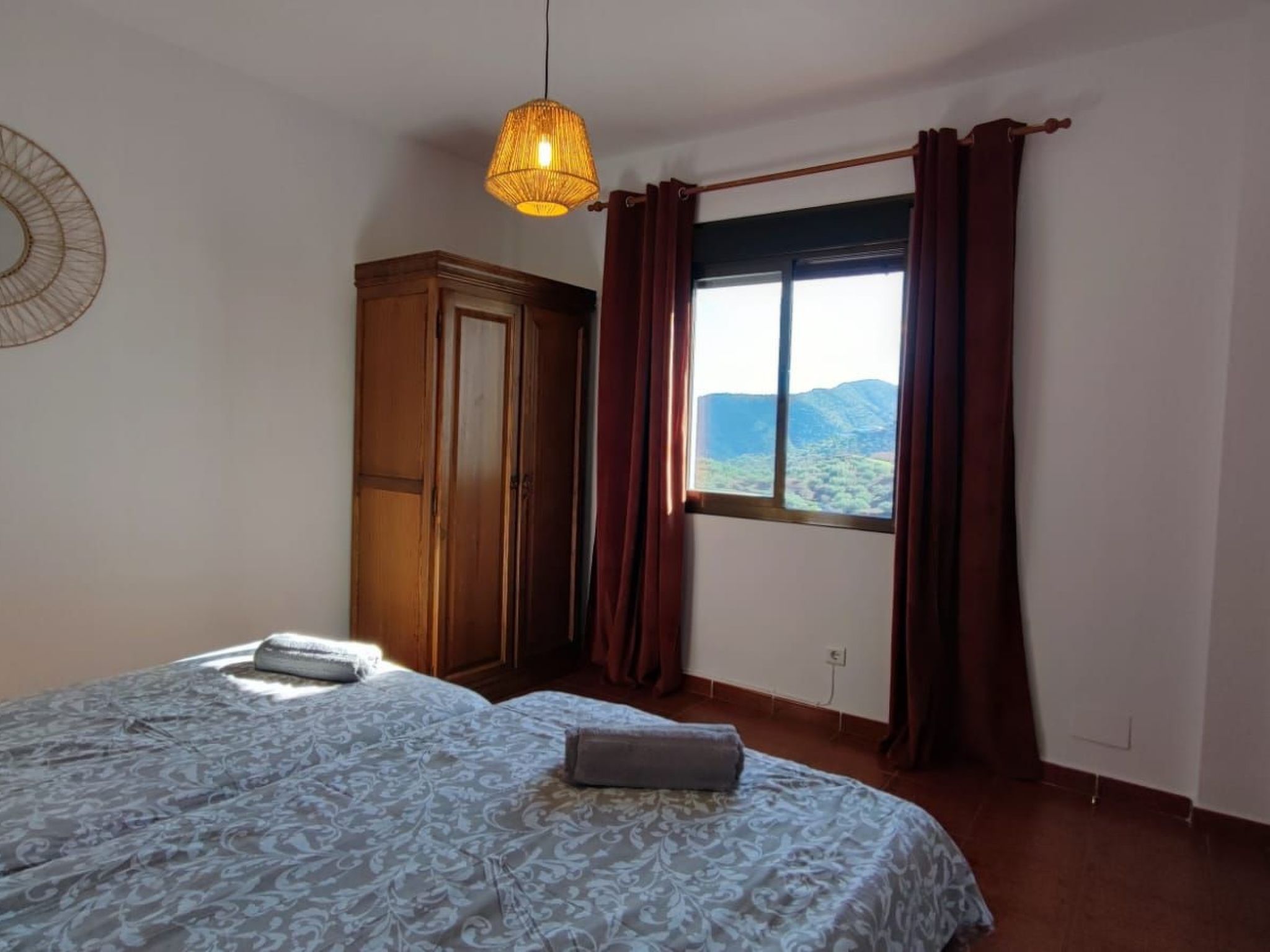 Torcal 1 Comares, Beheiztes Schwimmbad, Wechselstrom, 8 Pers-Image-tags.info