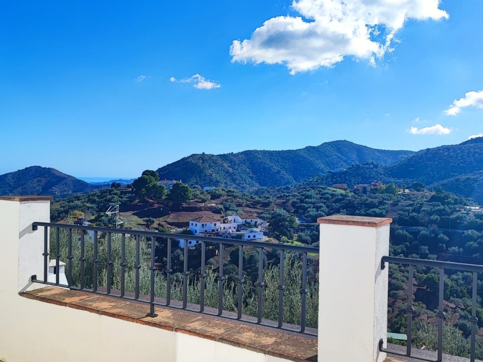 Torcal 1 Comares, Beheiztes Schwimmbad, Wechselstrom, 8 Pers-Image-tags.info