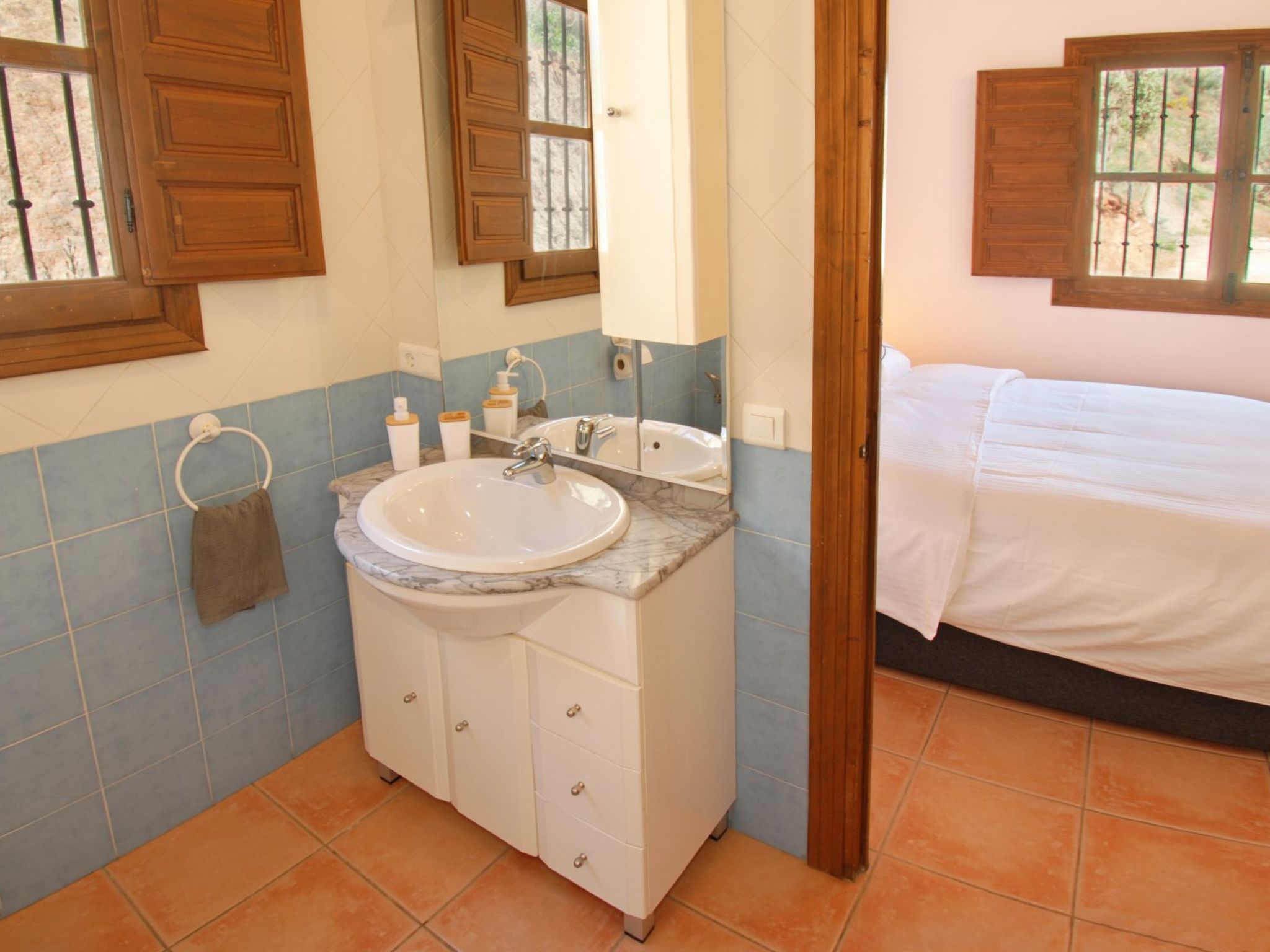 Villa Roble, Pers, Beheizter Pool, Petfriendly-Image-tags.info