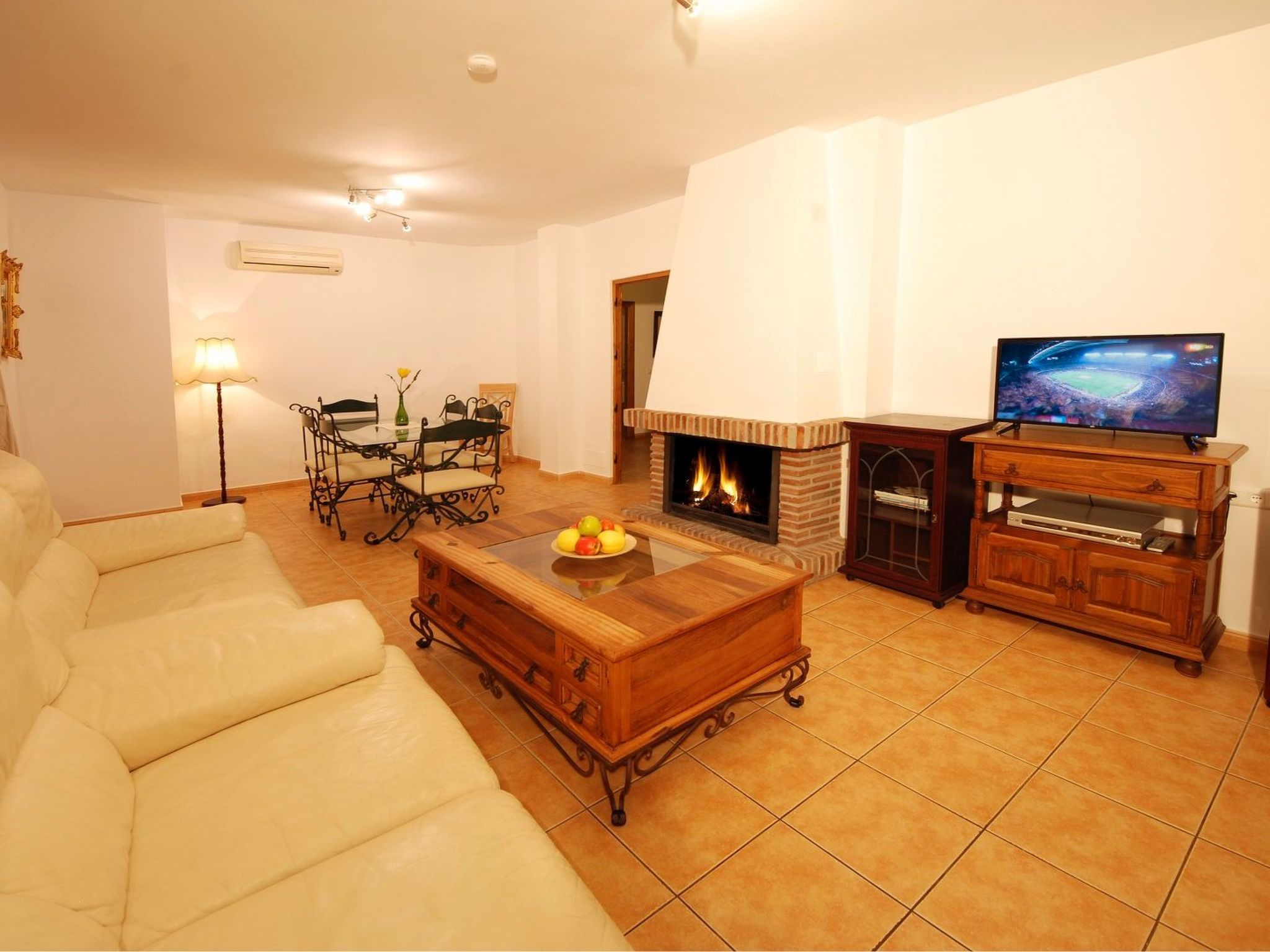 Villa Torcal 3, beheizter Pool, Wifi, Grill.-Image-tags.info