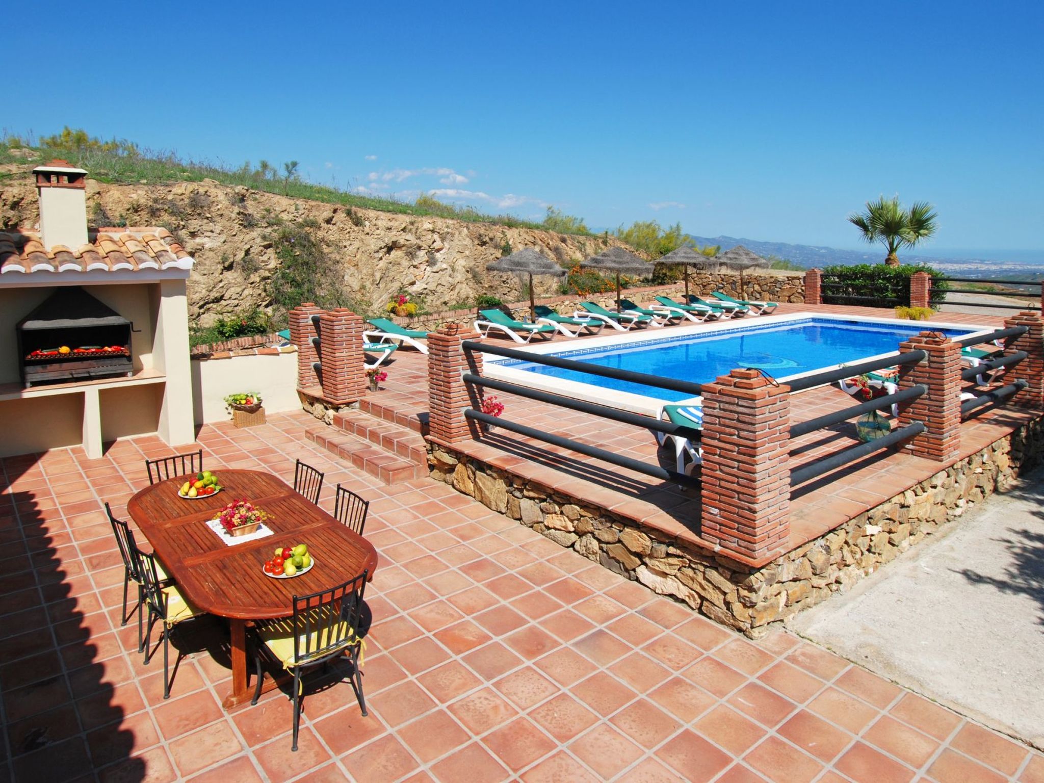 Villa Los Poyatos, beheizter Pool, Wifi, AC,BBQ-Image-tags.info