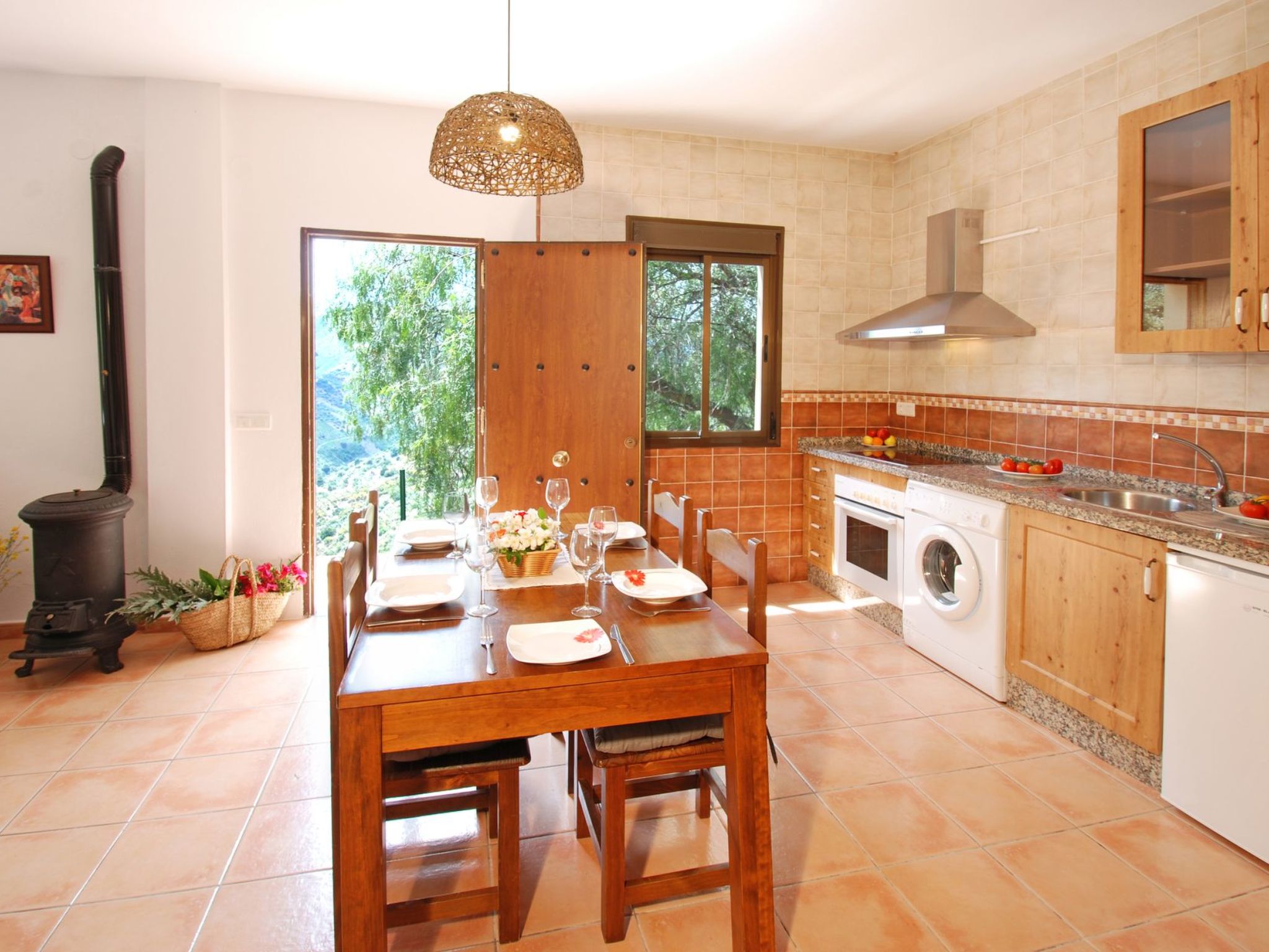 Villa Los Poyatos, beheizter Pool, Wifi, AC,BBQ-Image-tags.info