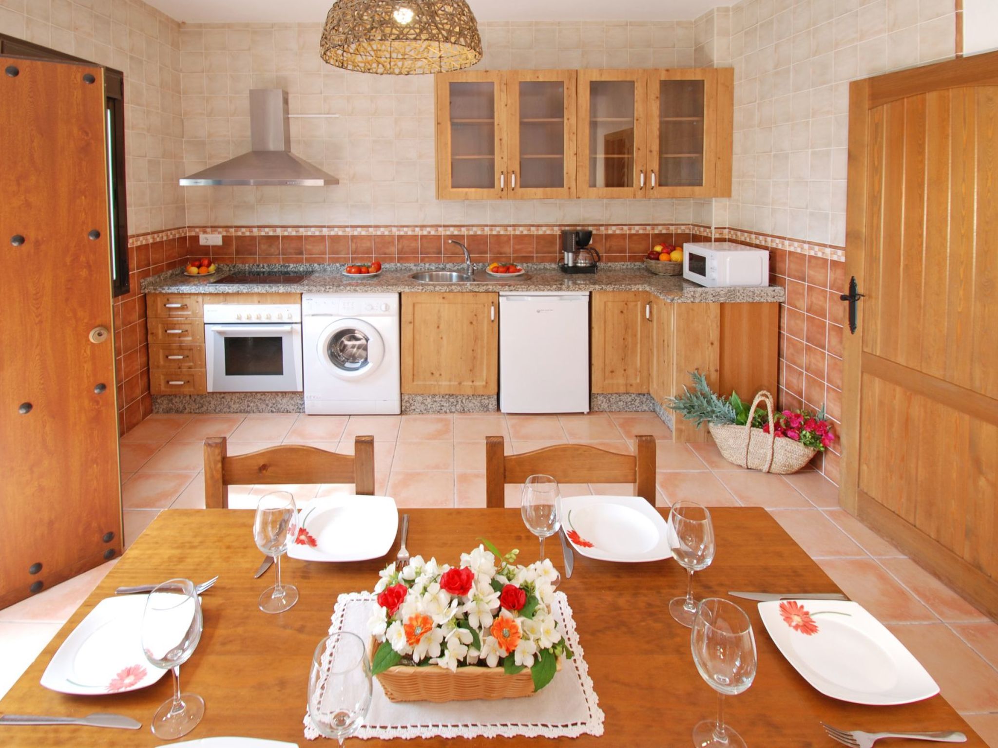 Villa Los Poyatos, beheizter Pool, Wifi, AC,BBQ-Image-tags.info