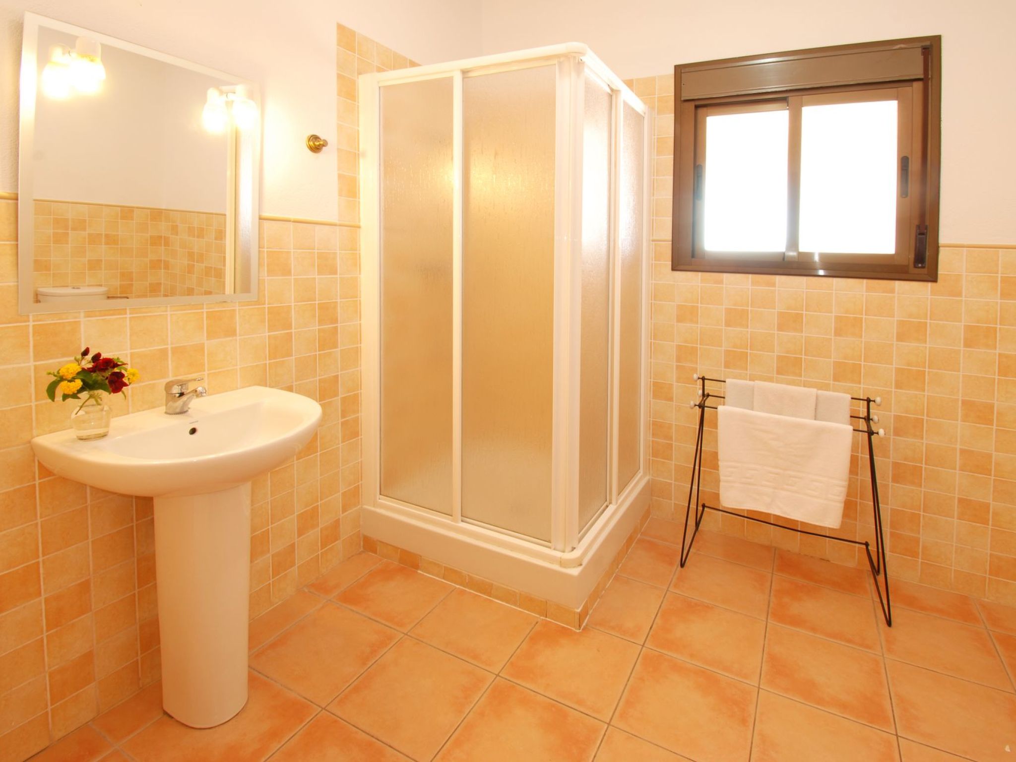 Villa Los Poyatos, beheizter Pool, Wifi, AC,BBQ-Image-tags.info