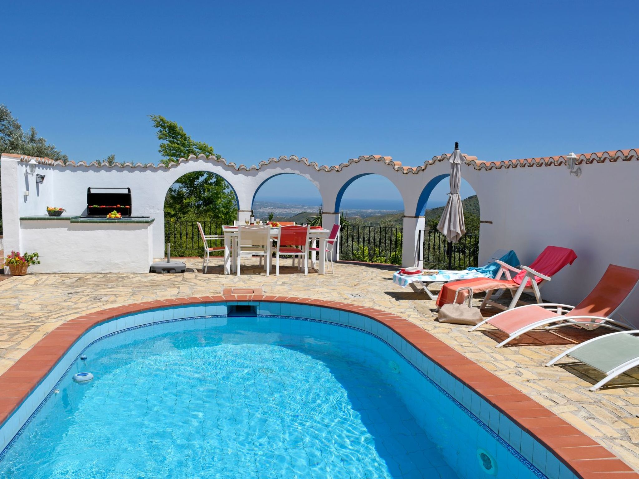 Ferienhaus mit umzäuntem Garten in Comares (Spanien) und 1 Hund erlaubt