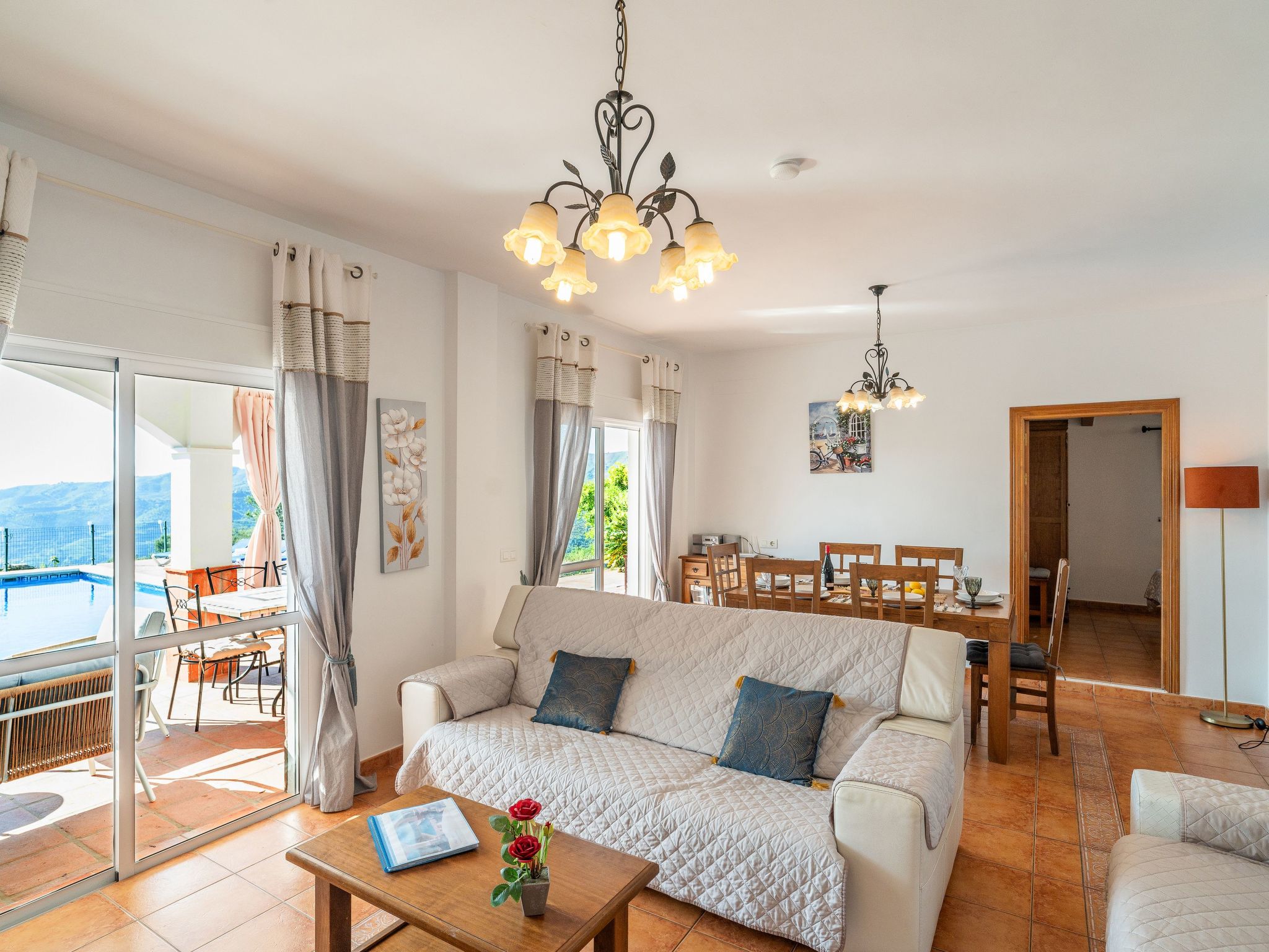 Villa Botin, beheizter Pool, AC, Meerblick-Image-tags.info