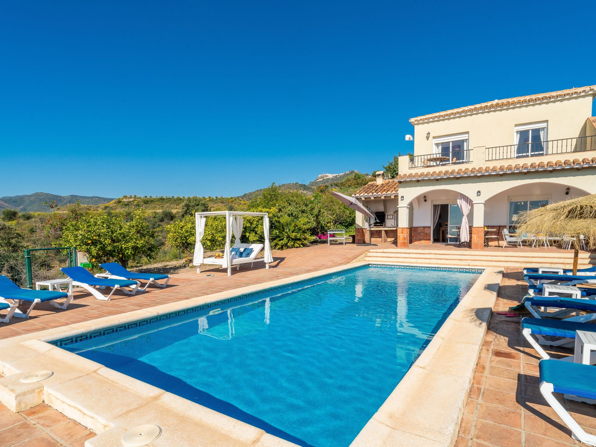 Villa Botin, beheizter Pool, AC, Meerblick-Image-tags.info