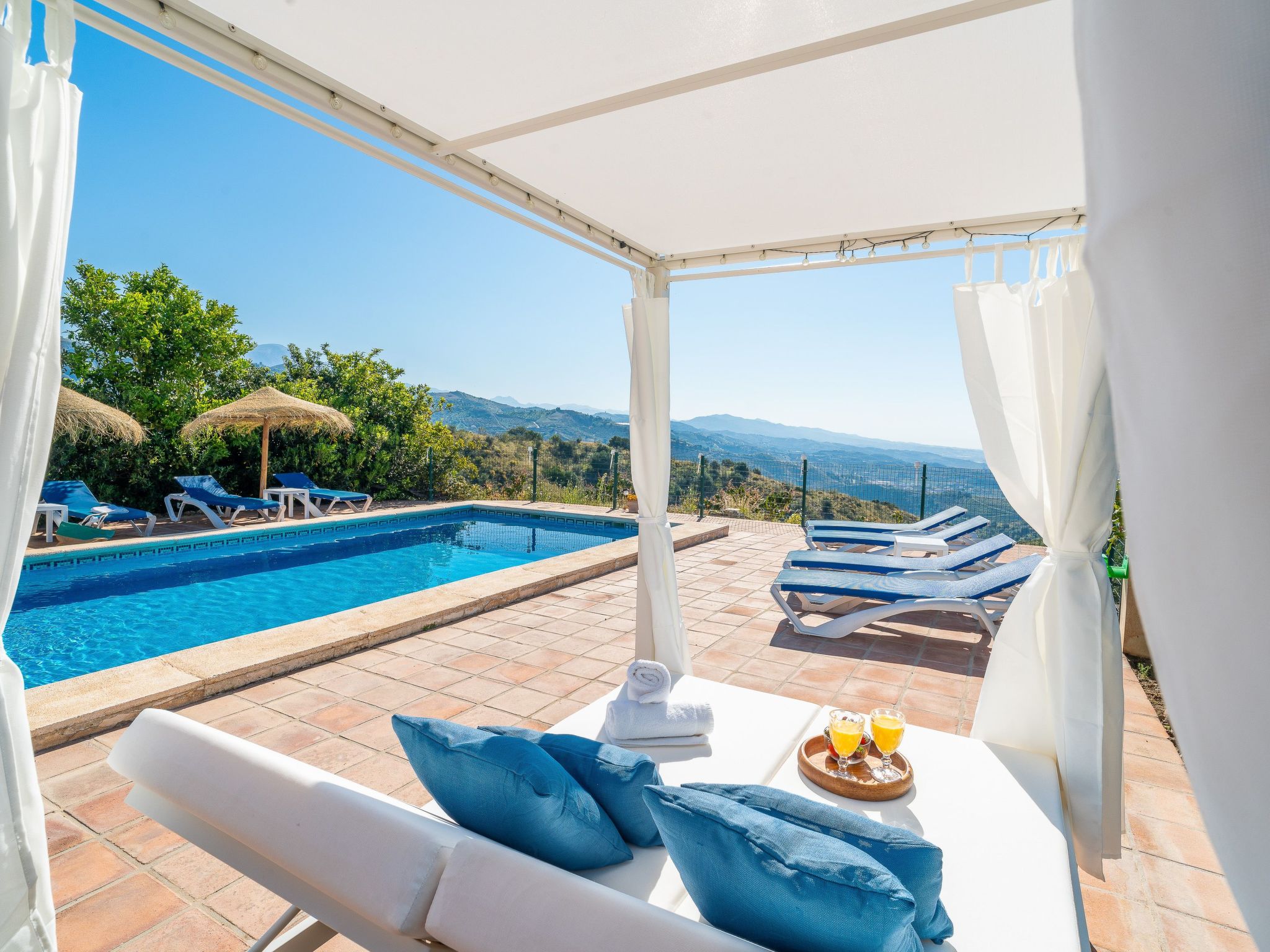 Villa Botin, beheizter Pool, AC, Meerblick-Image-tags.info