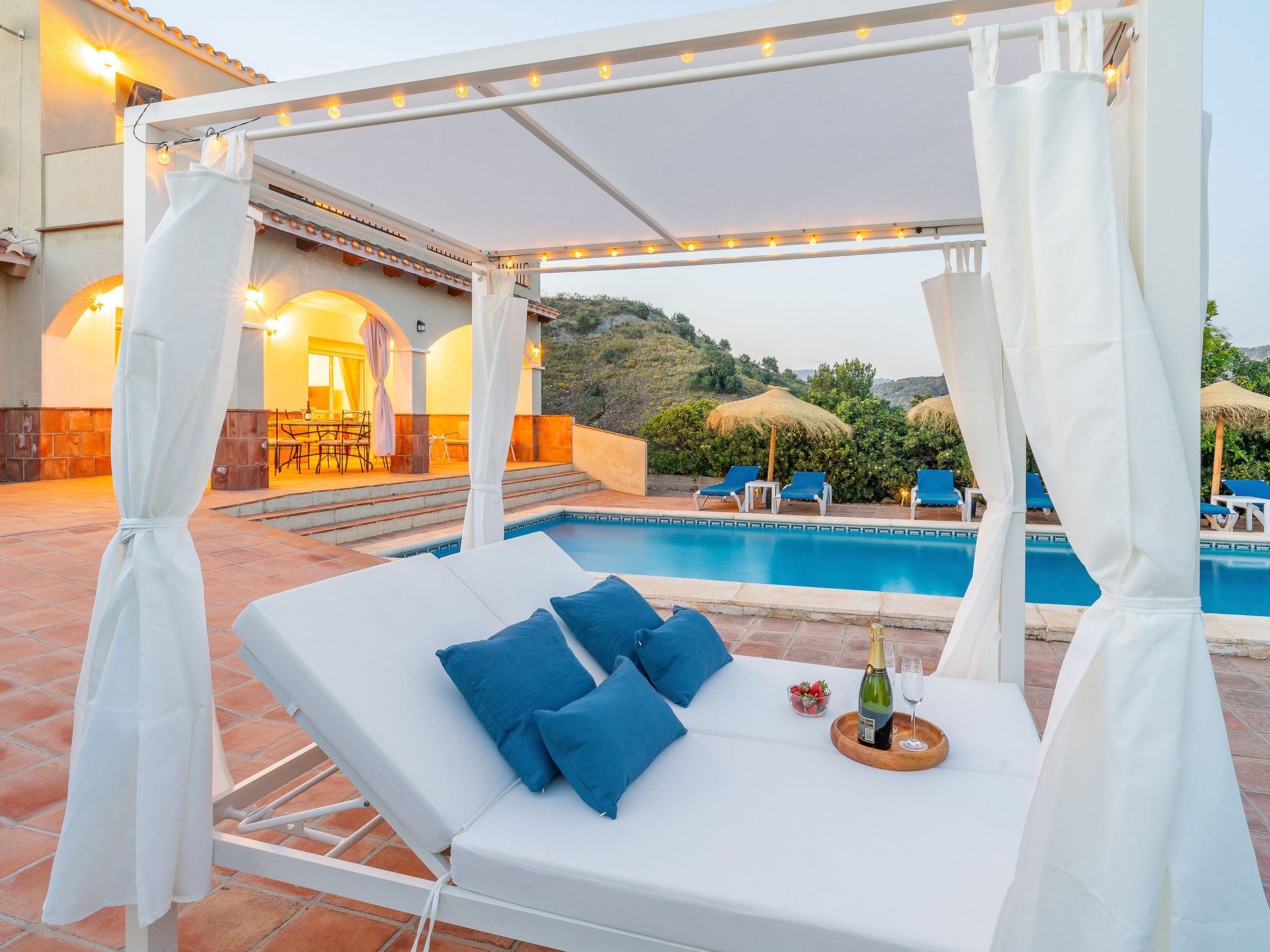 Villa Botin, beheizter Pool, AC, Meerblick-Image-tags.info