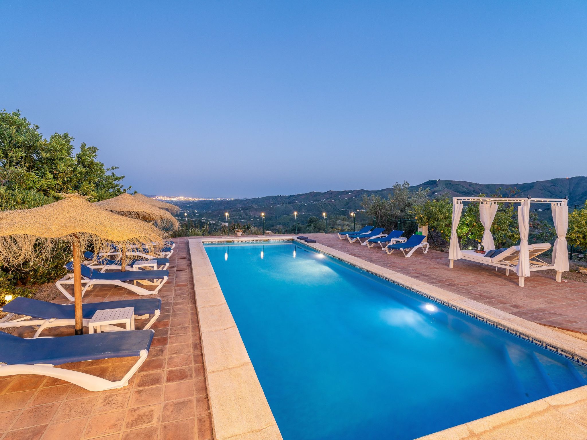 Villa Botin, beheizter Pool, AC, Meerblick-Image-tags.info