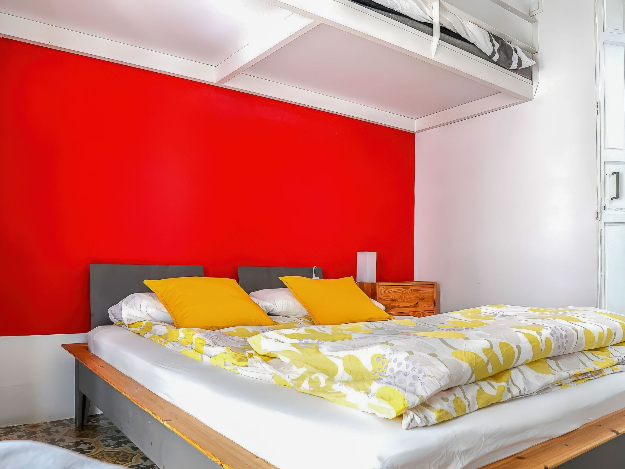 Helle Dach-Maisonette mit riesiger Terrasse-Inside