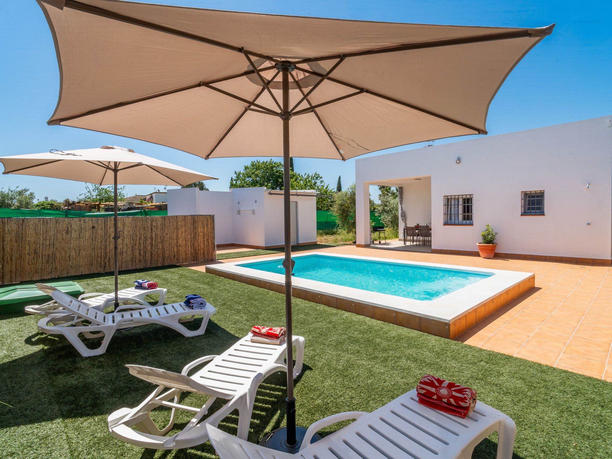 Ferienhaus mit umzäuntem Garten in Sevilla/La Puebla de Cazalla (Spanien) und 1 Hund erlaubt