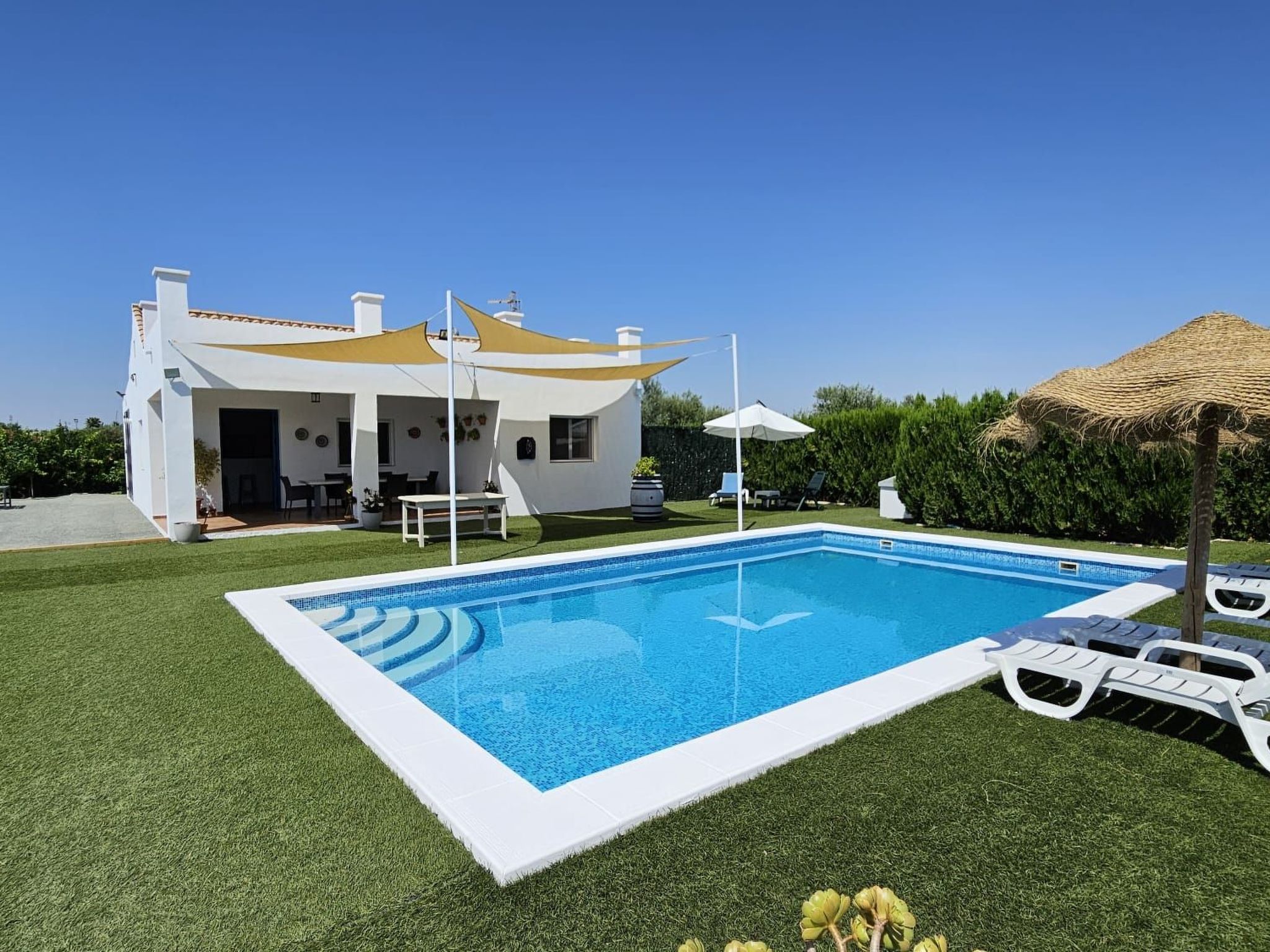 Vakantiehuis met omheinde tuin in Sevilla/La Puebla de Cazalla (Spanje) 1 hond is welkom