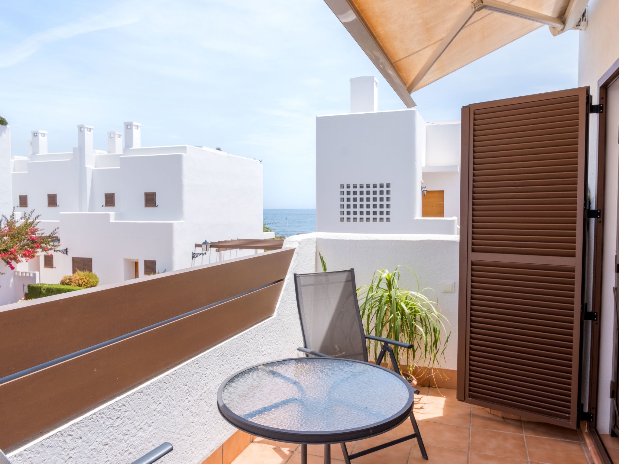 Entspannungs- und Aktivitätsumgebung - E-Ladegerät-Binnen