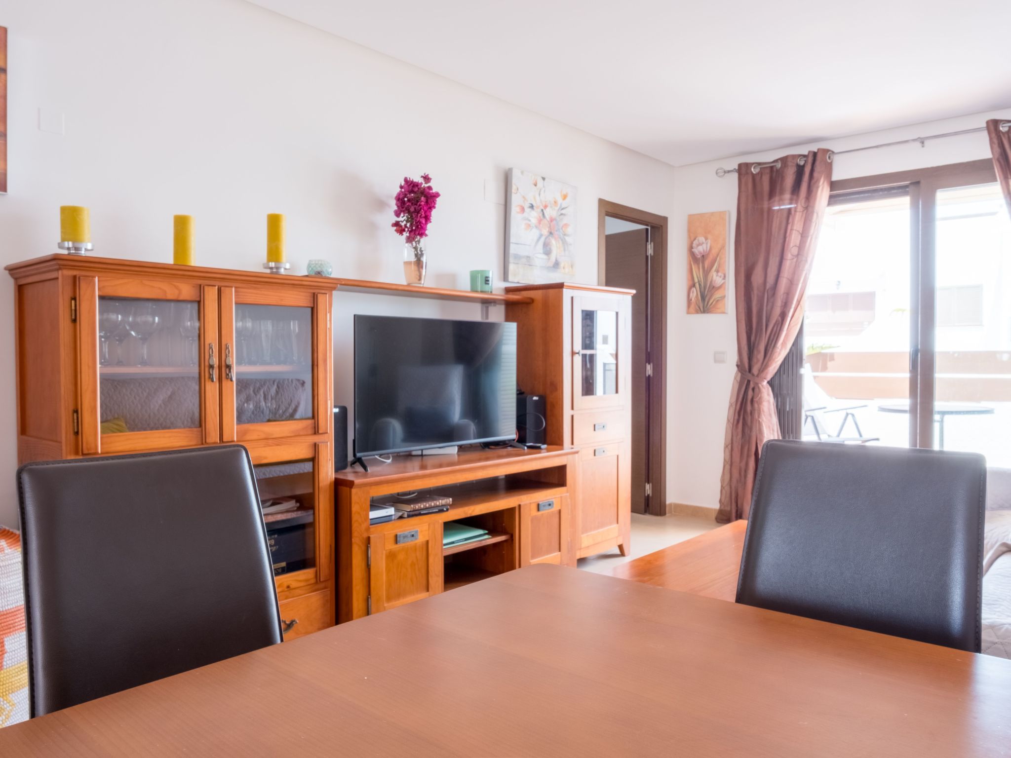 Entspannungs- und Aktivitätsumgebung - E-Ladegerät-Binnen