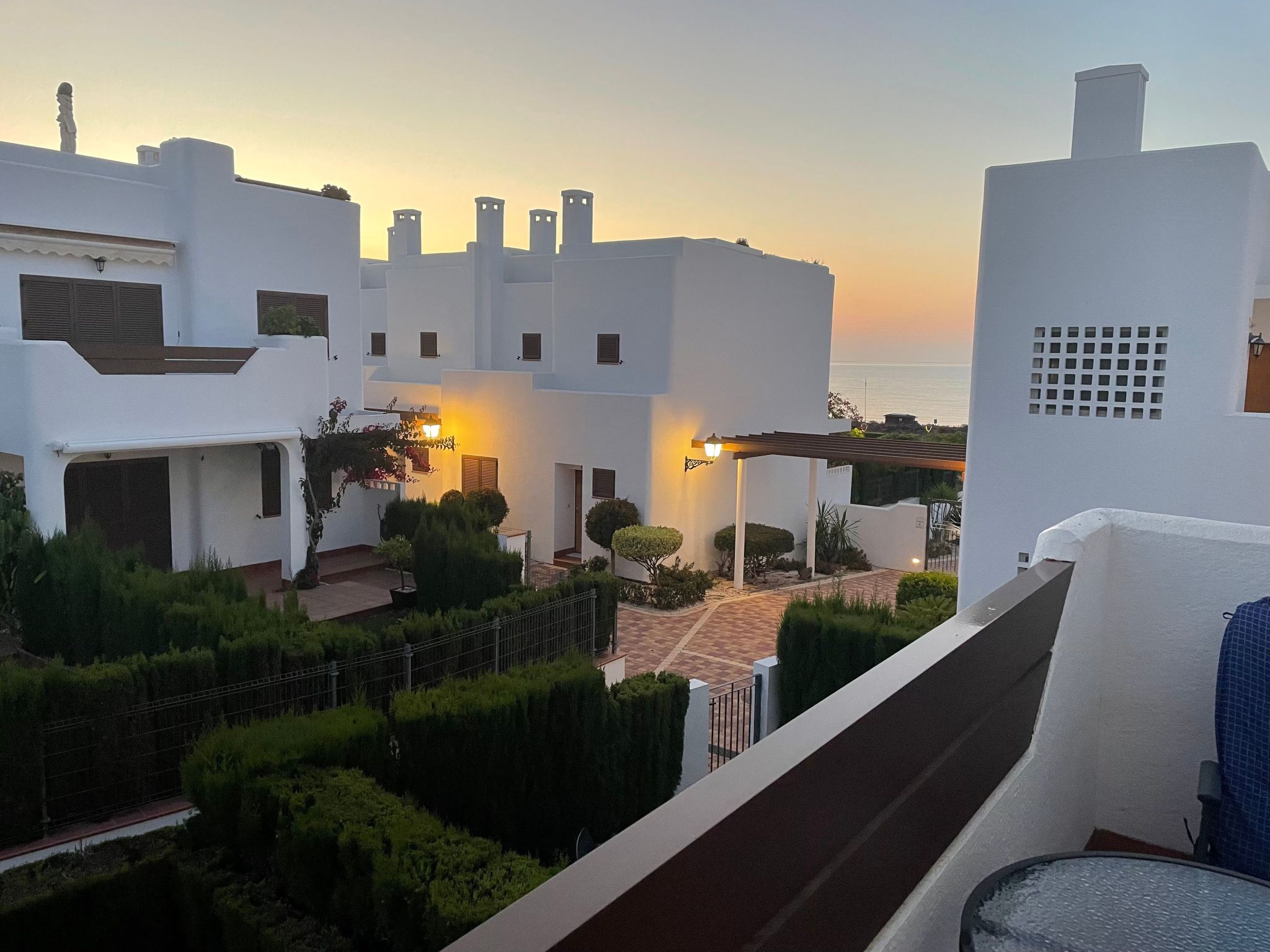 Entspannungs- und Aktivitätsumgebung - E-Ladegerät-Binnen