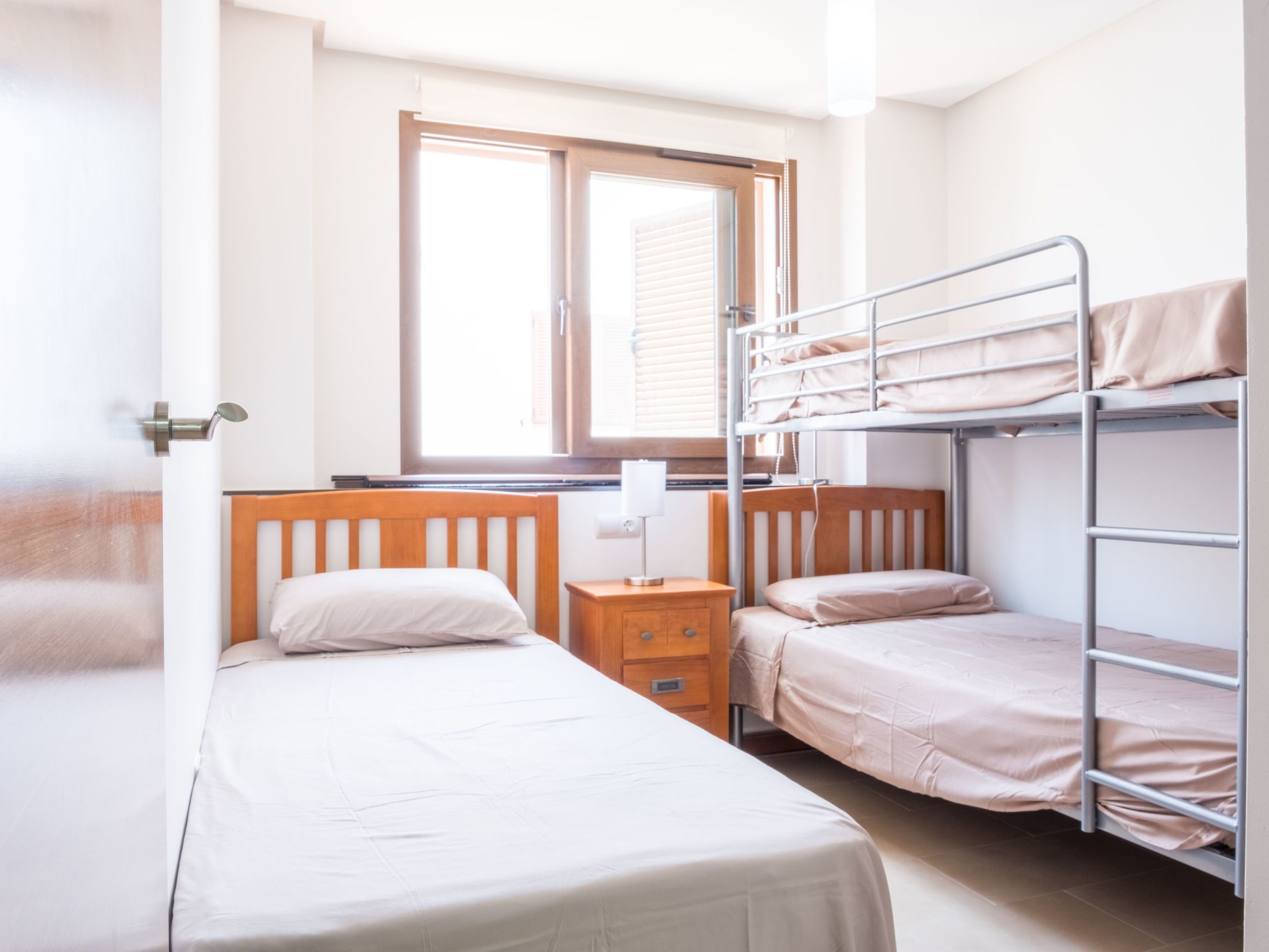 Entspannungs- und Aktivitätsumgebung - E-Ladegerät-Binnen