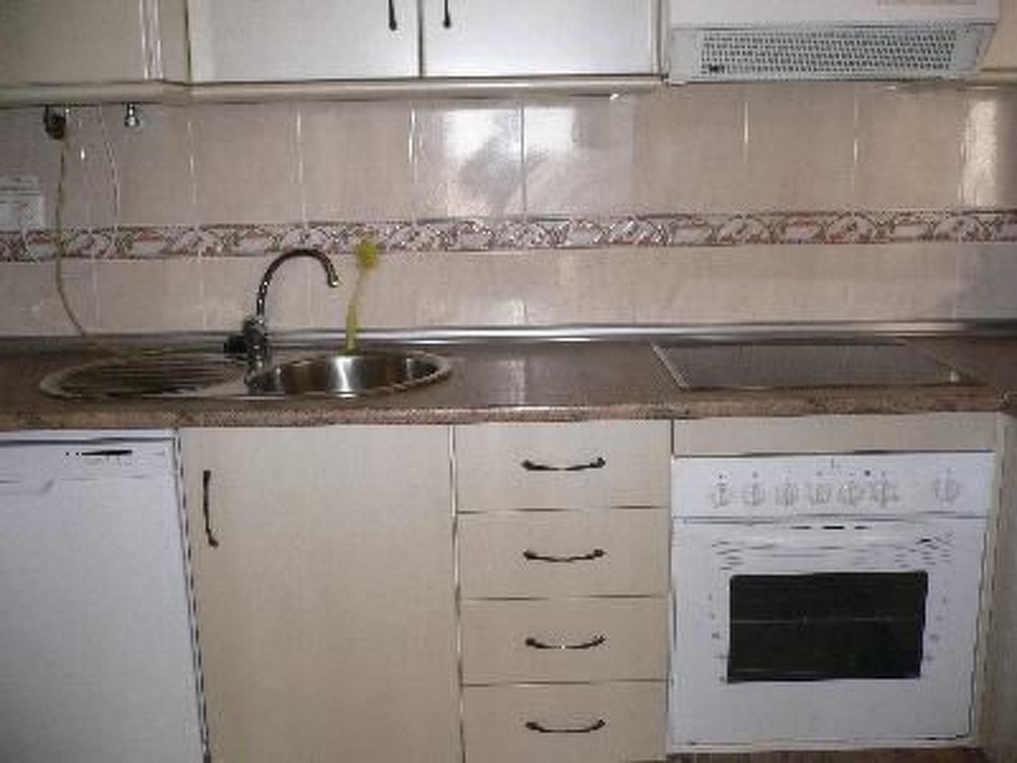 Großzügiges Ferienappartement mit Balkon-Binnen