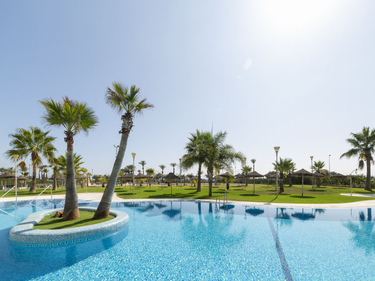 Appartement met zeezicht aan de kust van Roquetas de Mar in Roquetas de Mar