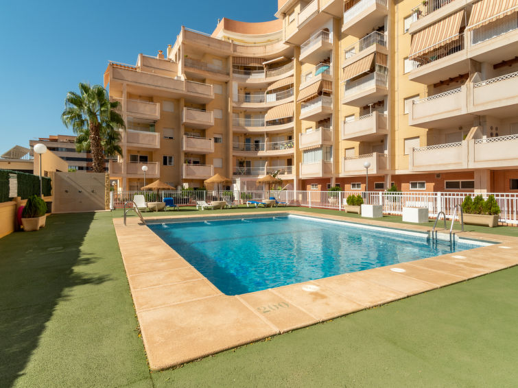4-persoons appartement in Roquetas de Mar op 700m van zee in Roquetas de Mar