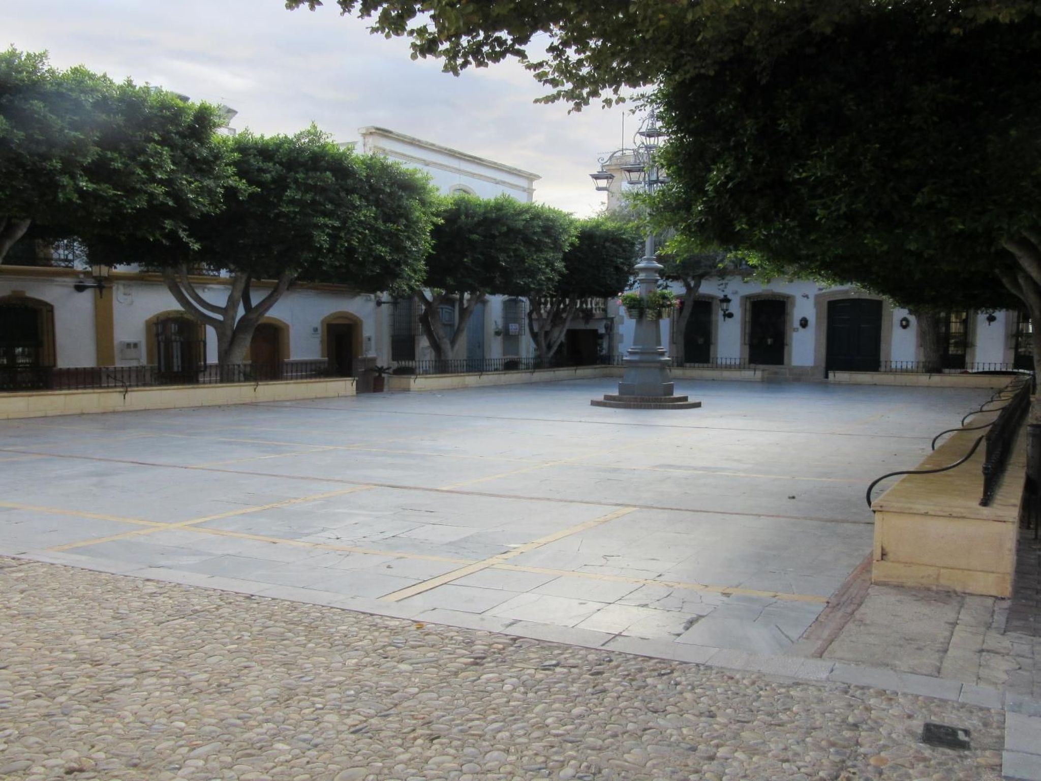 Schöne Villa für 6 Personen mit Schwimmbad-Binnen