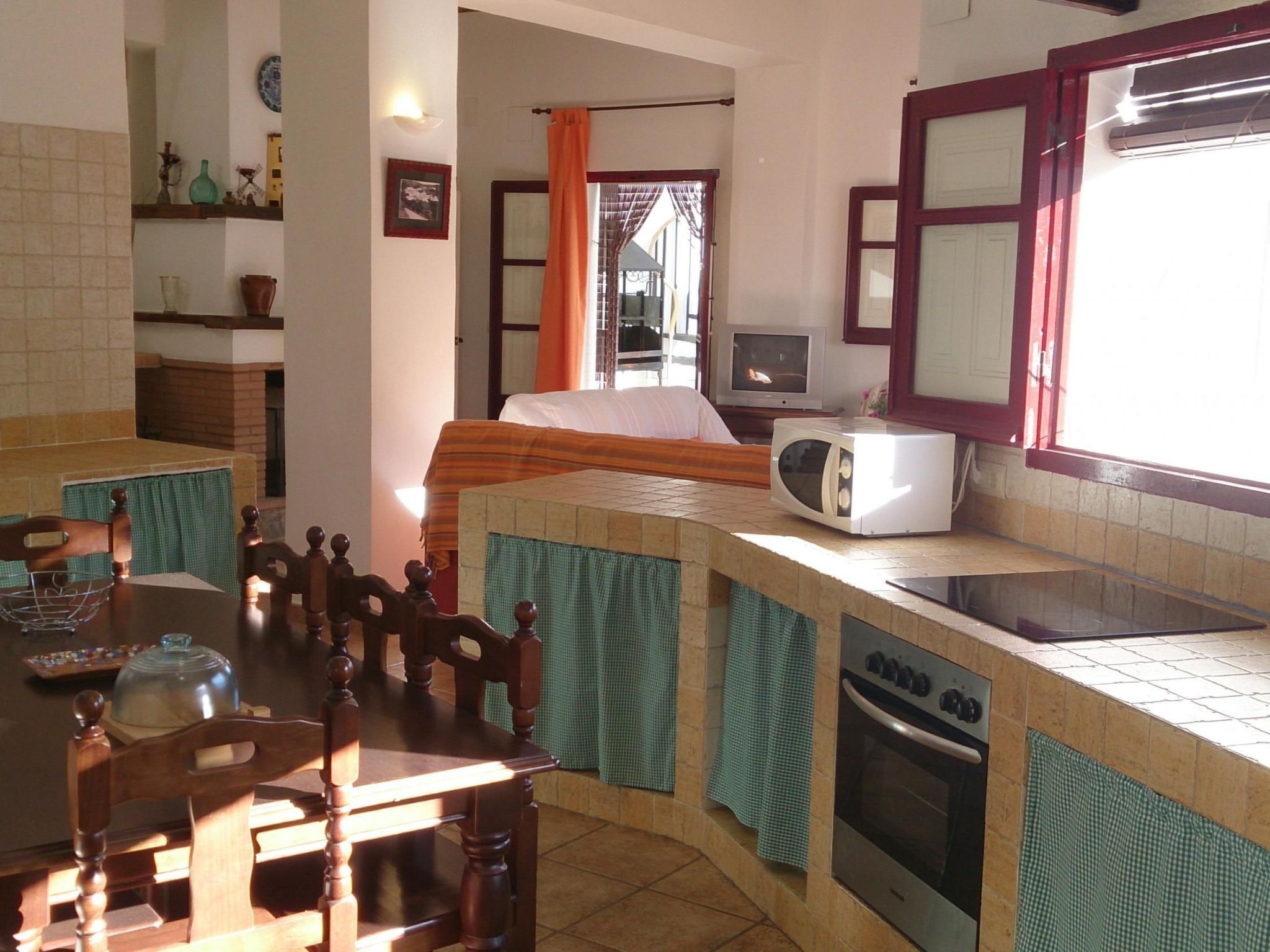 Berg- und Strandurlaub südlich von Granada-Binnen