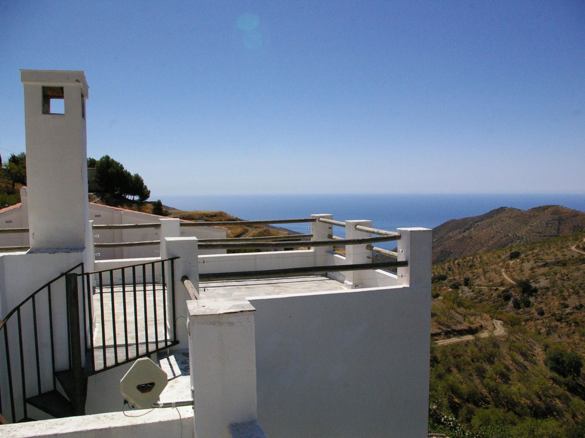 Berg- und Strandurlaub südlich von Granada