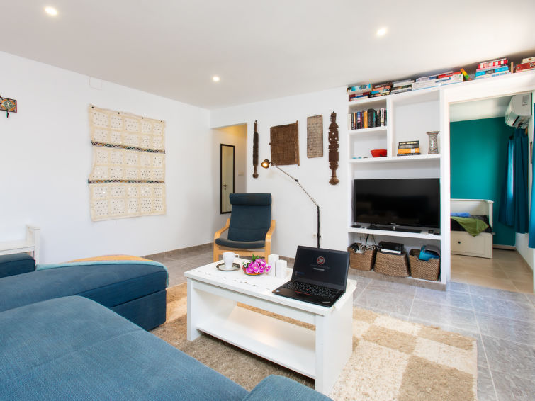 Search and Stay destination Almuñécar, AN - Spain from AU$ 231. Marit