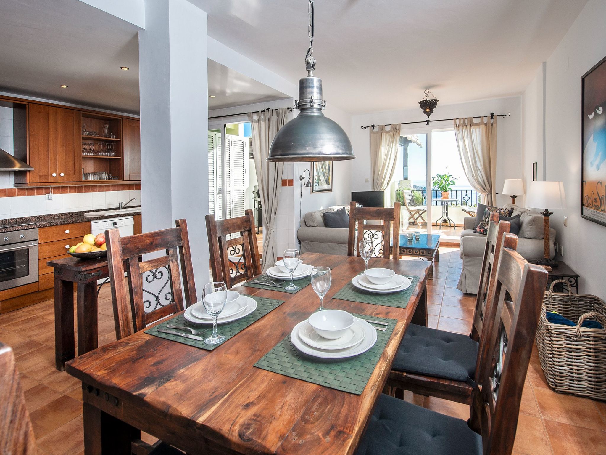 In Almuñécar mit Terrasse und Meerblick-Drinnen