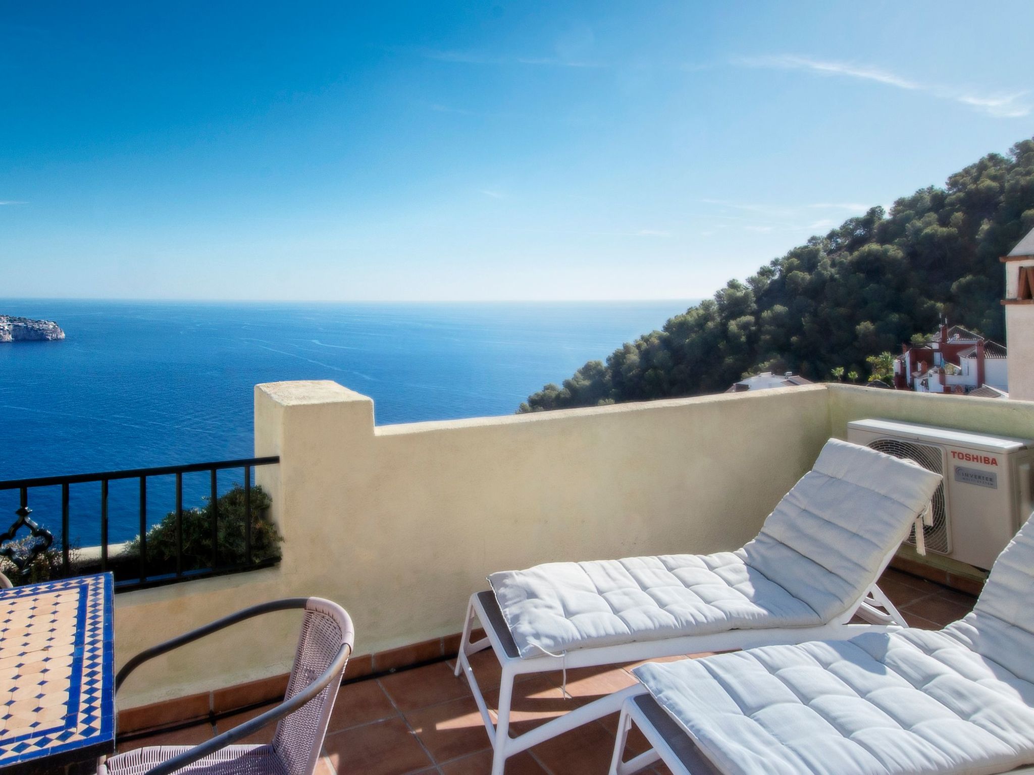 In Almuñécar mit Terrasse und Meerblick-Drinnen