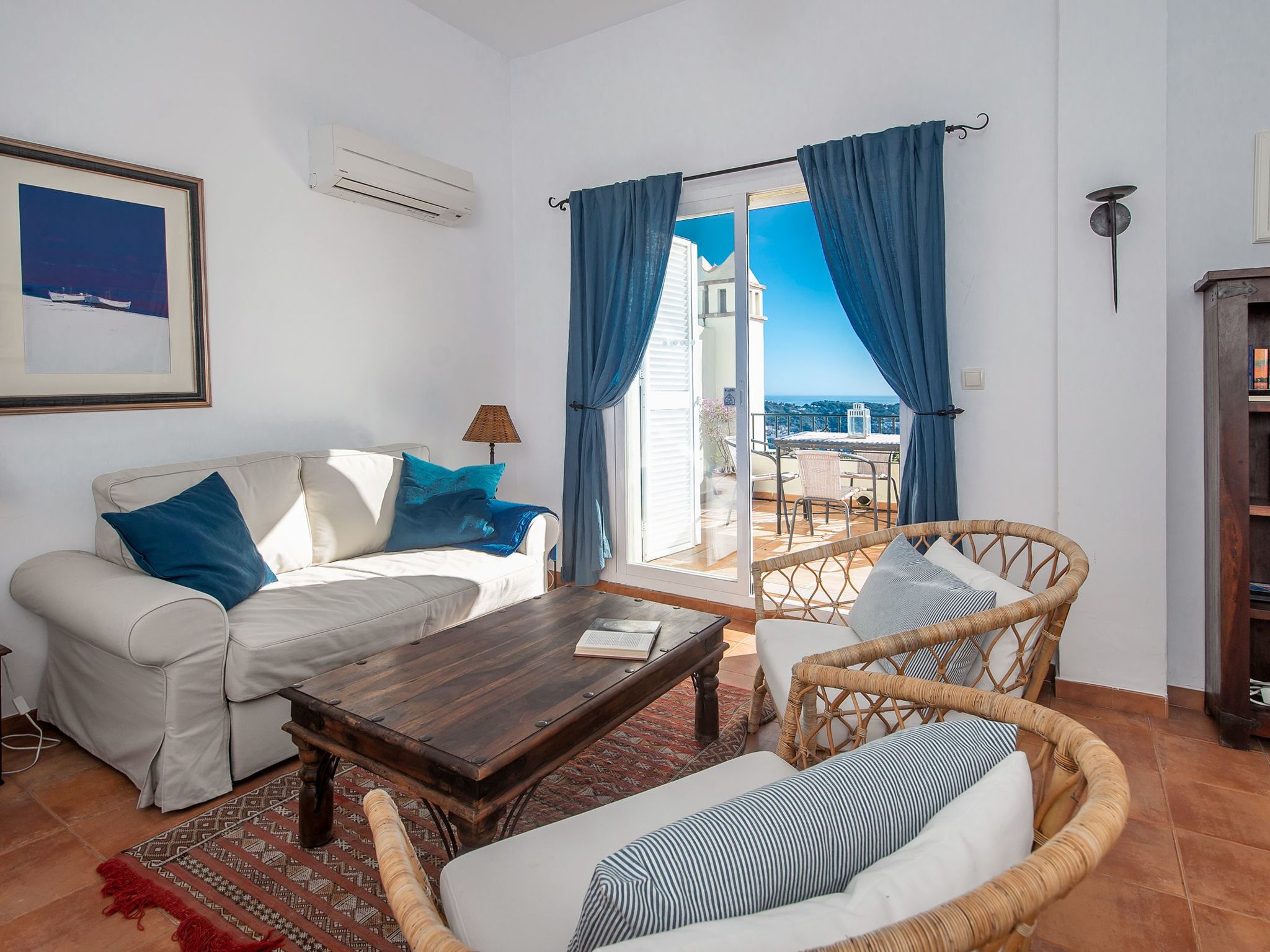 In Almuñécar mit Terrasse und Meerblick-Drinnen