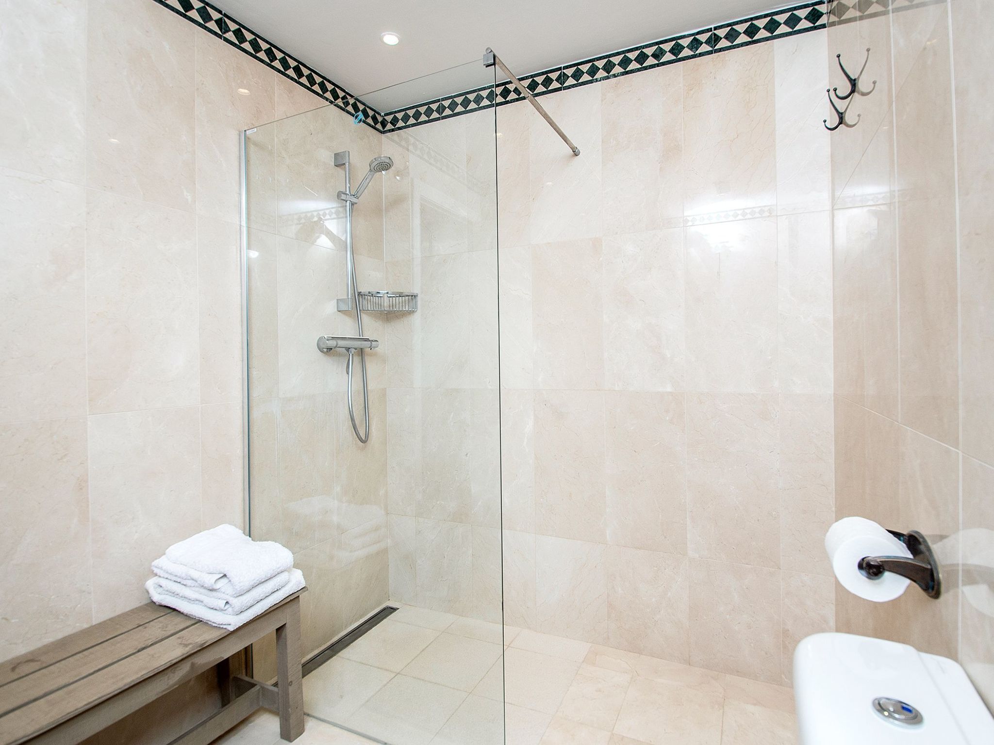 In Almuñécar mit Terrasse und Meerblick-Drinnen